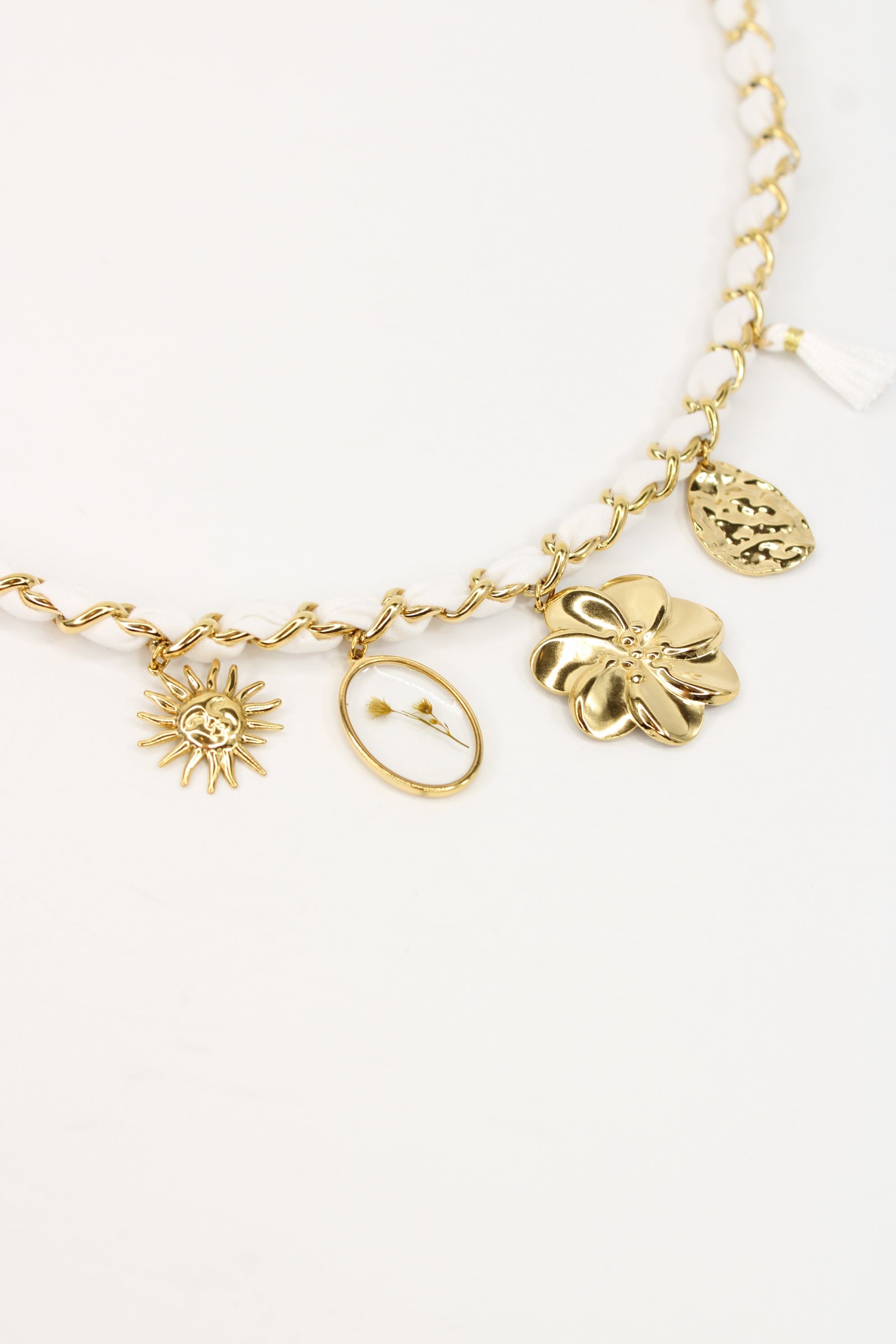 Collier Vaea