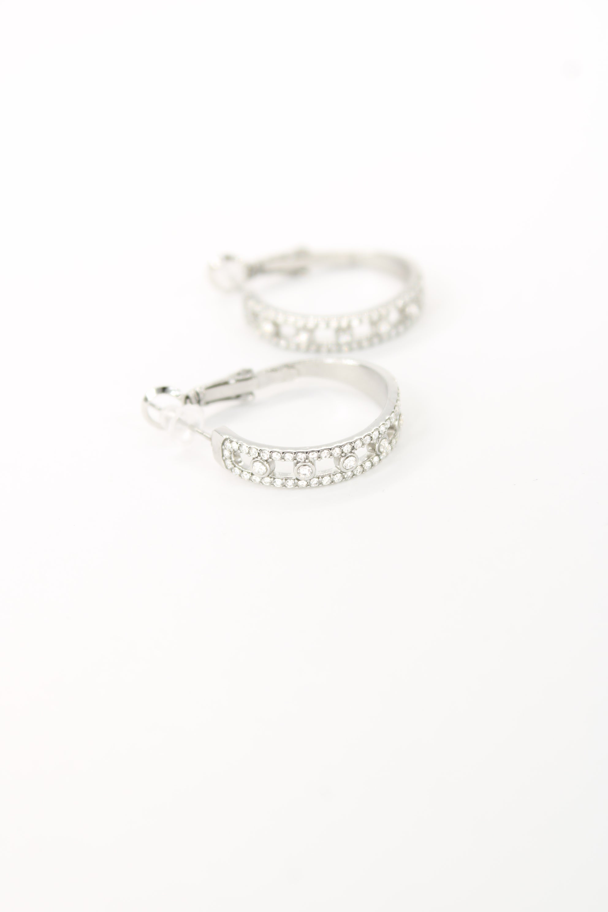 ✨ Boucles d’oreilles Sasha – Élégance éclatante ✨