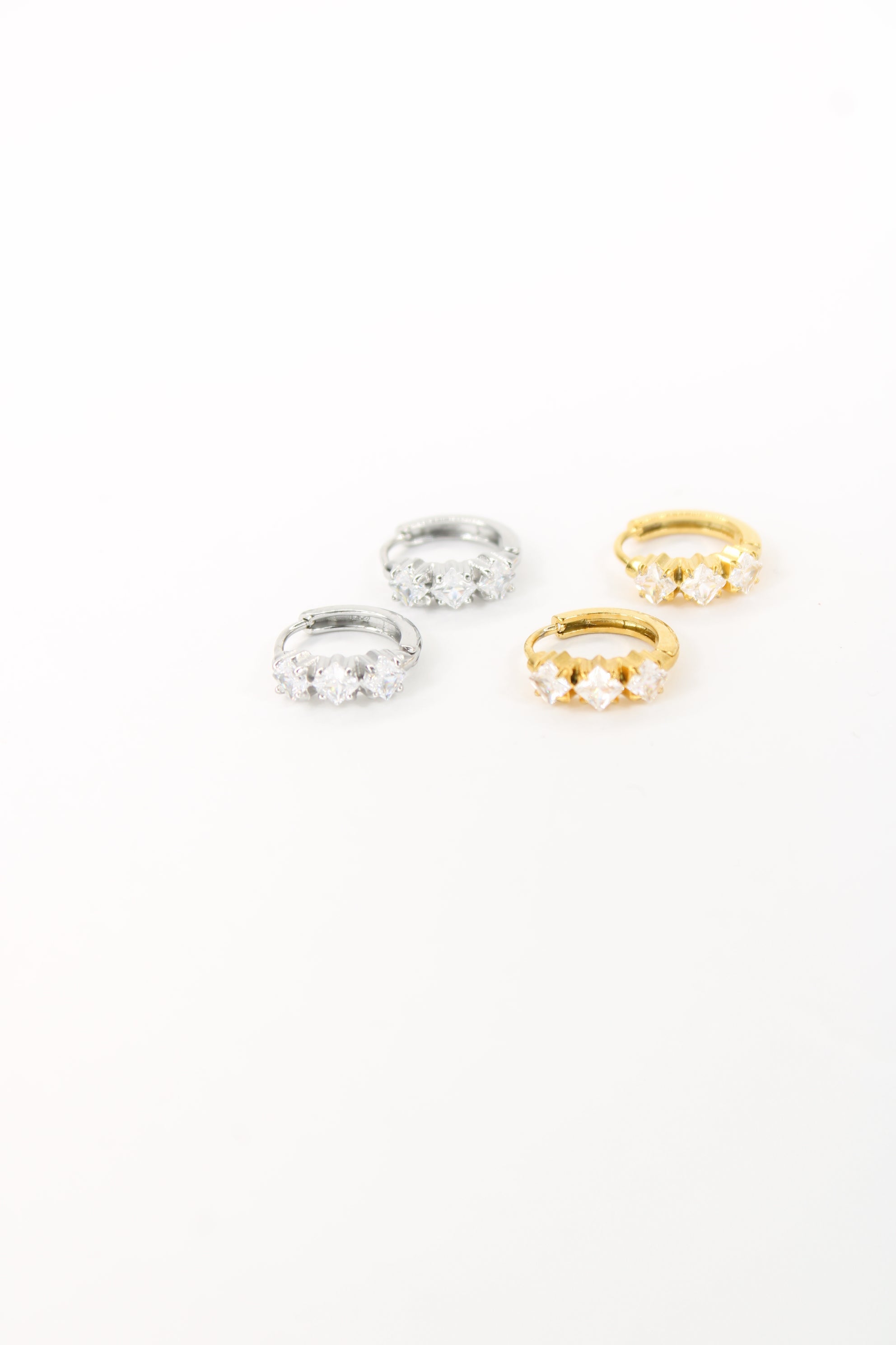 ✨ Boucles d’oreilles Amanda – Éclat délicat & élégance moderne ✨