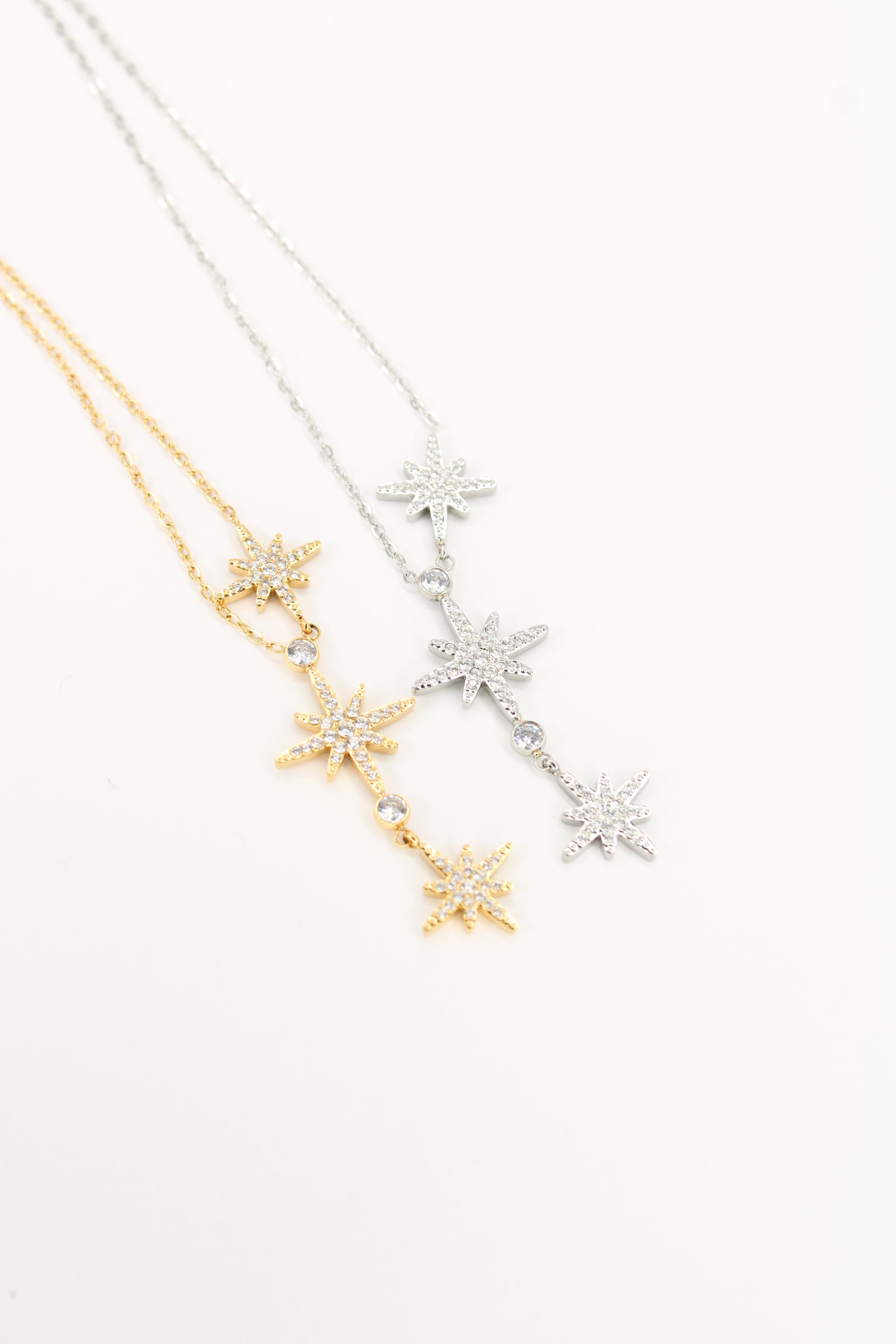 ✨Collier Nyssia - Collier Étoiles Scintillantes en Acier Inoxydable