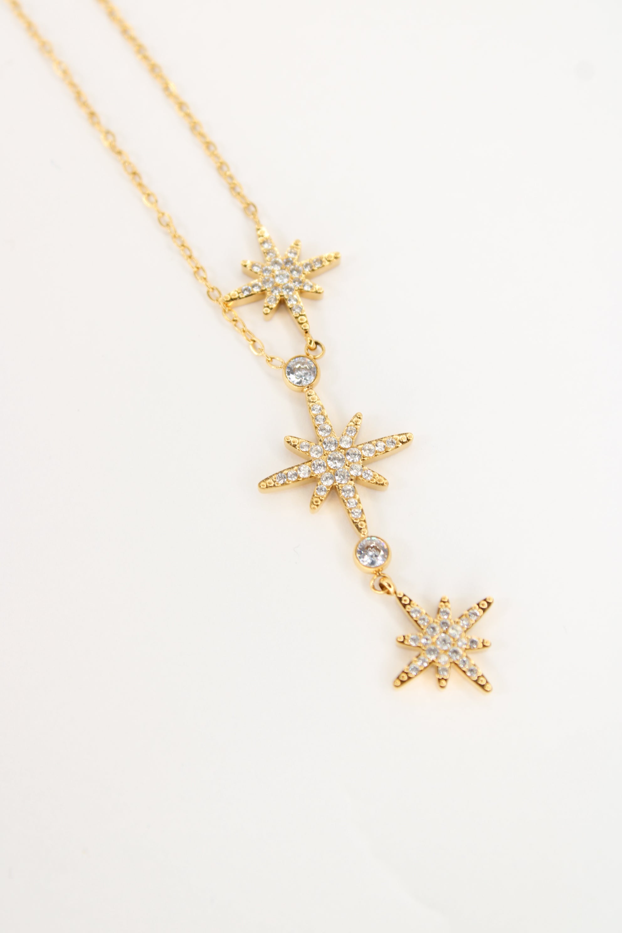 ✨Collier Nyssia - Collier Étoiles Scintillantes en Acier Inoxydable