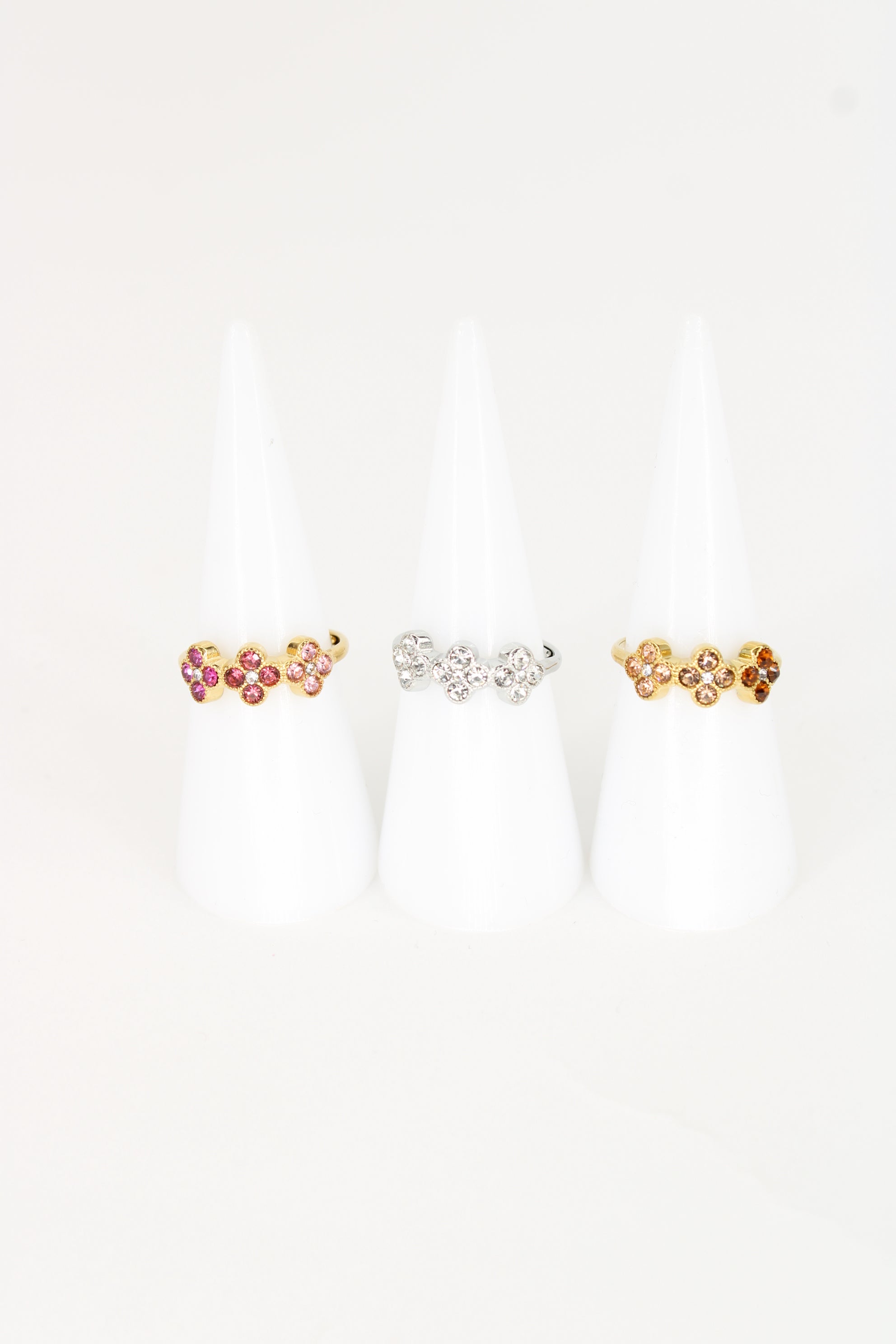 Bague Tessa – Bague Femme Fleurie & Scintillante en Acier Inoxydable