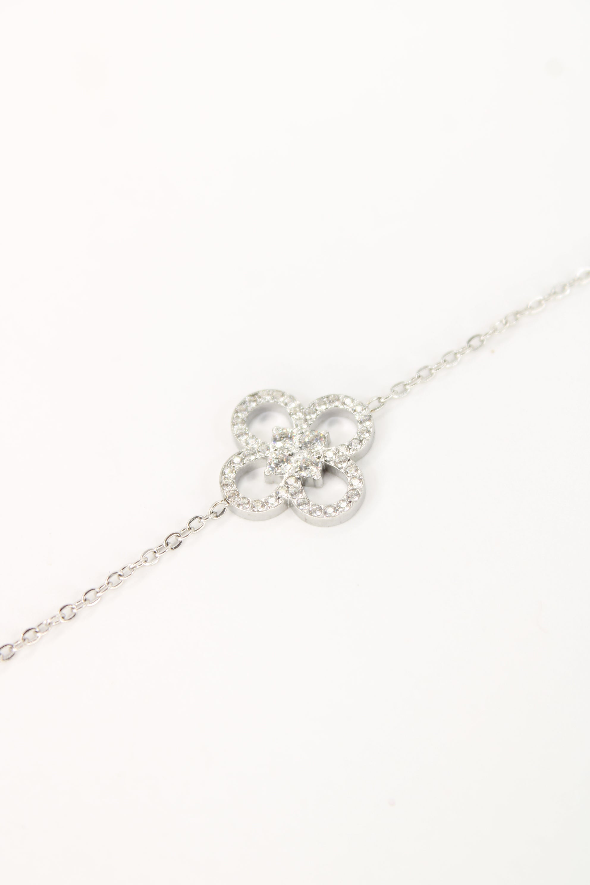 Bracelet Féora – Bracelet Fleur Scintillante Femme en Acier Inoxydable