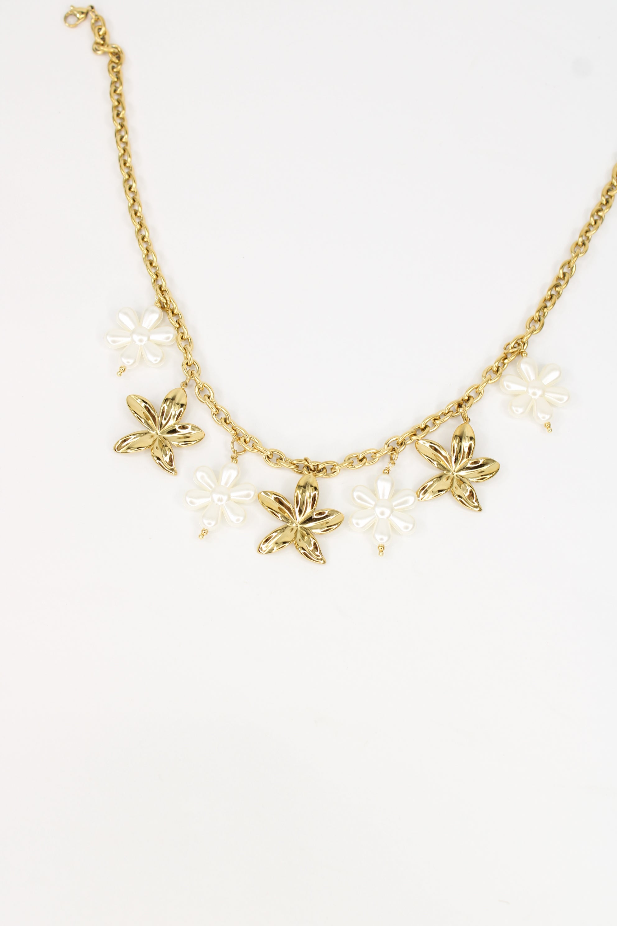 Collier Aluna
