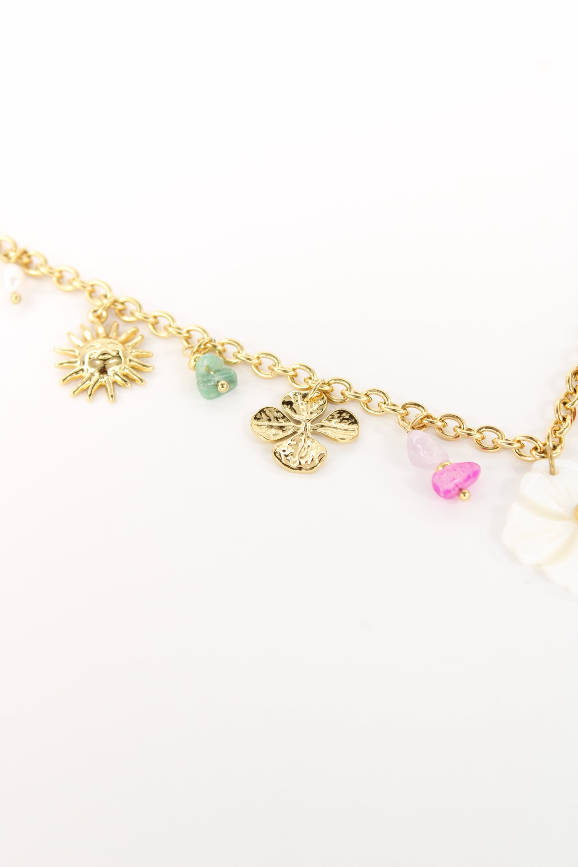 Collier Soleil d’Amour doré — Collier charms fleur nacre & symboles colorés