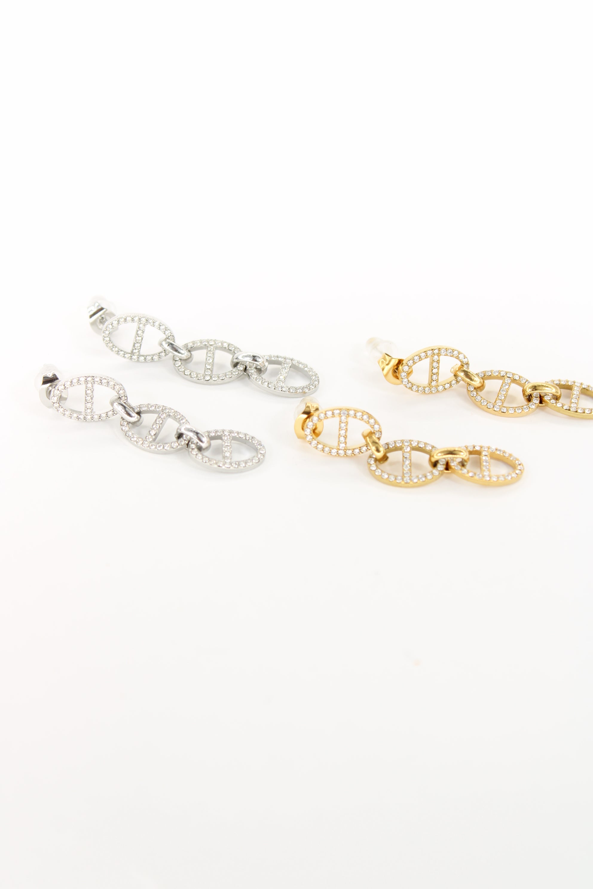 Boucles d’oreilles Elina dorées — Pendantes ovales scintillantes