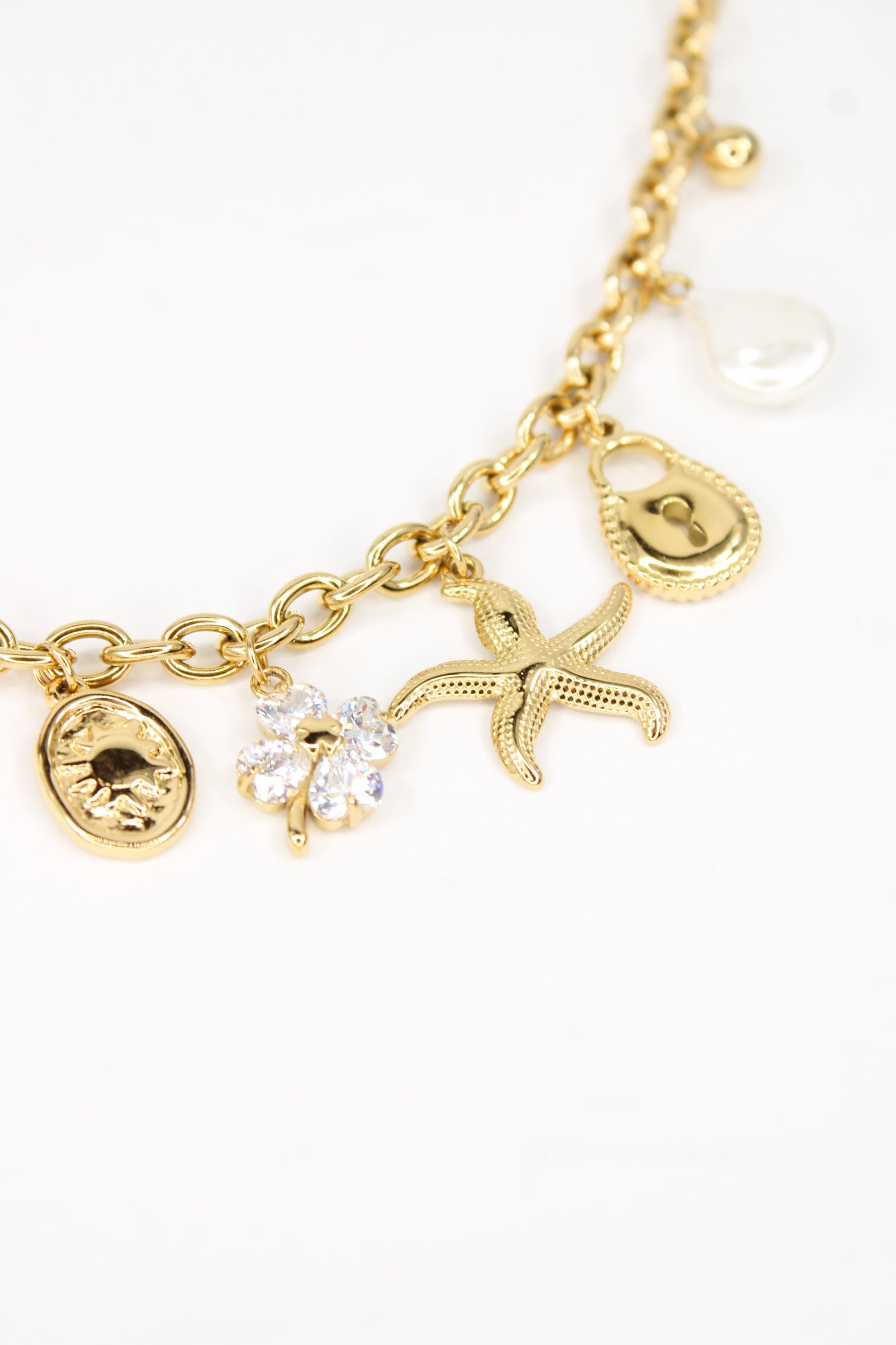 Collier Monica