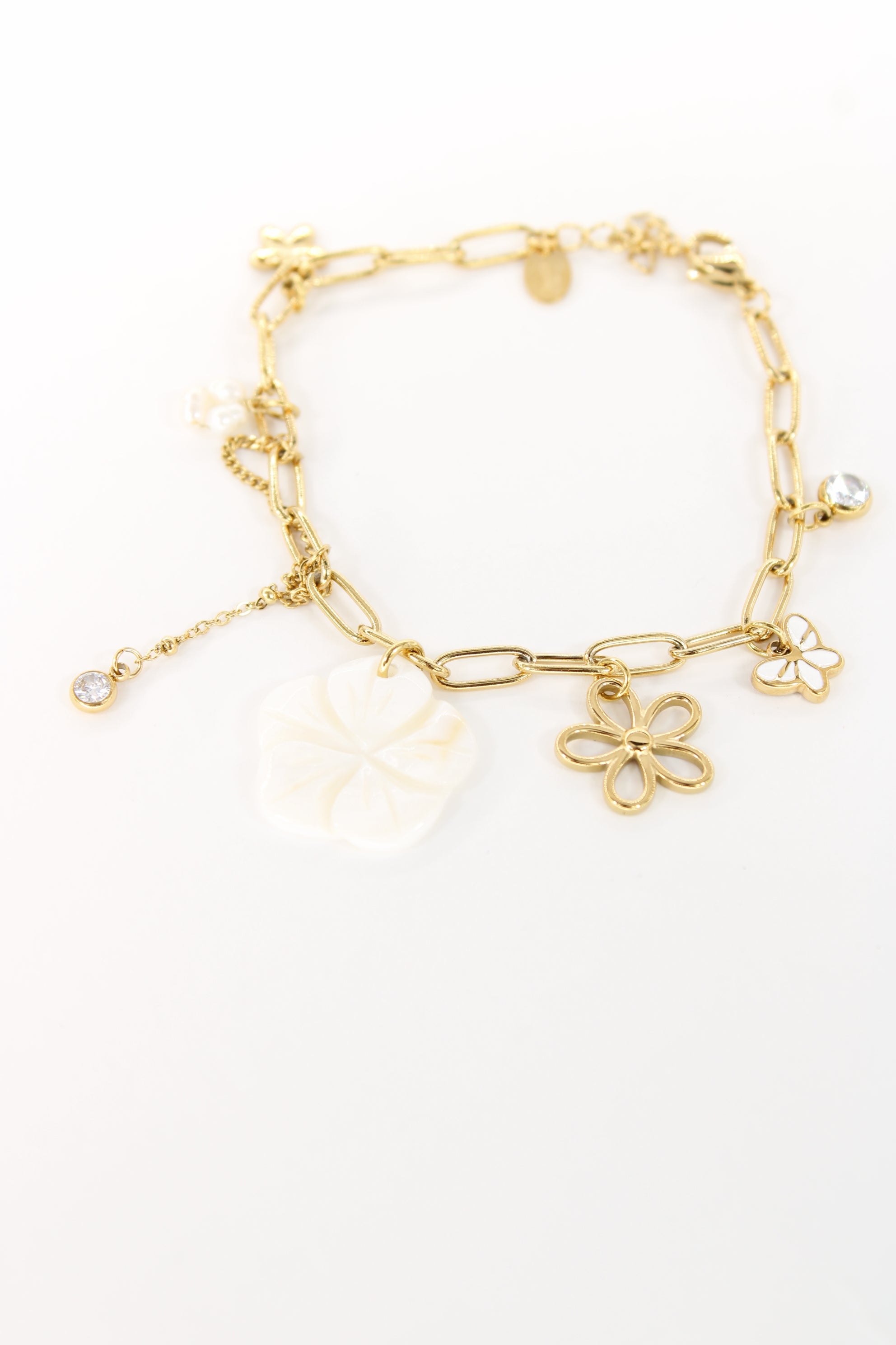 🌸 Bracelet Clelia – Chaîne Dorée & Fleurs Délicates