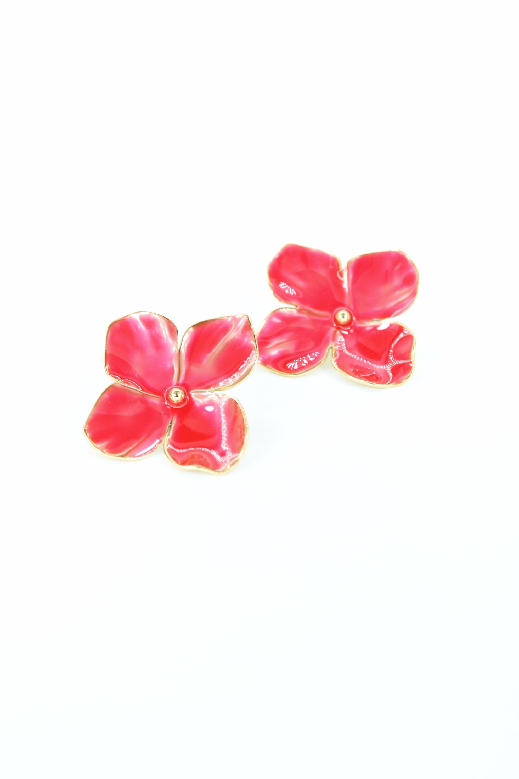 đș Boucles dâoreilles RosĂ©lia â Boucles Fleurs Roses ĂmaillĂ©es
