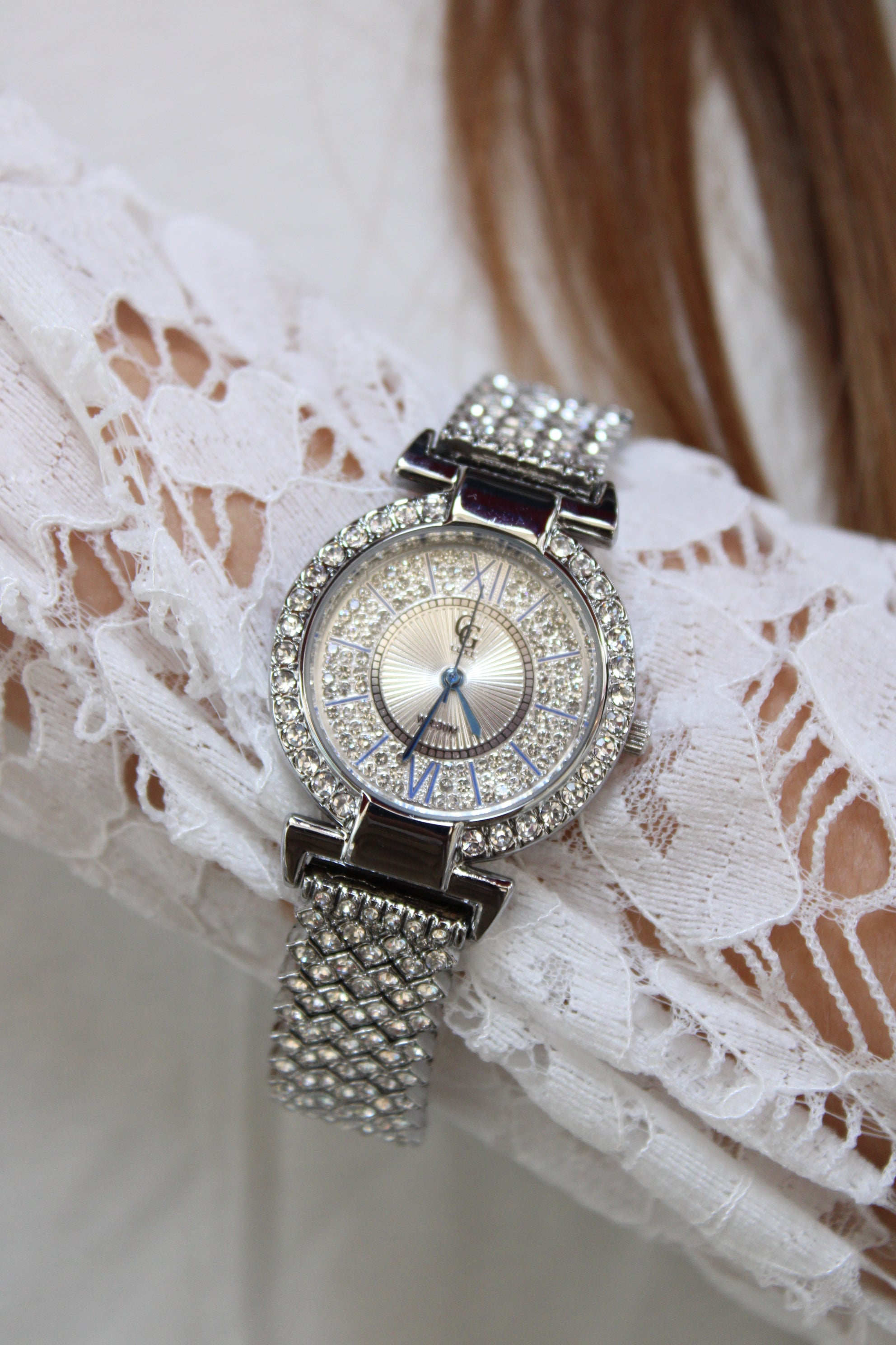 Montre Issa