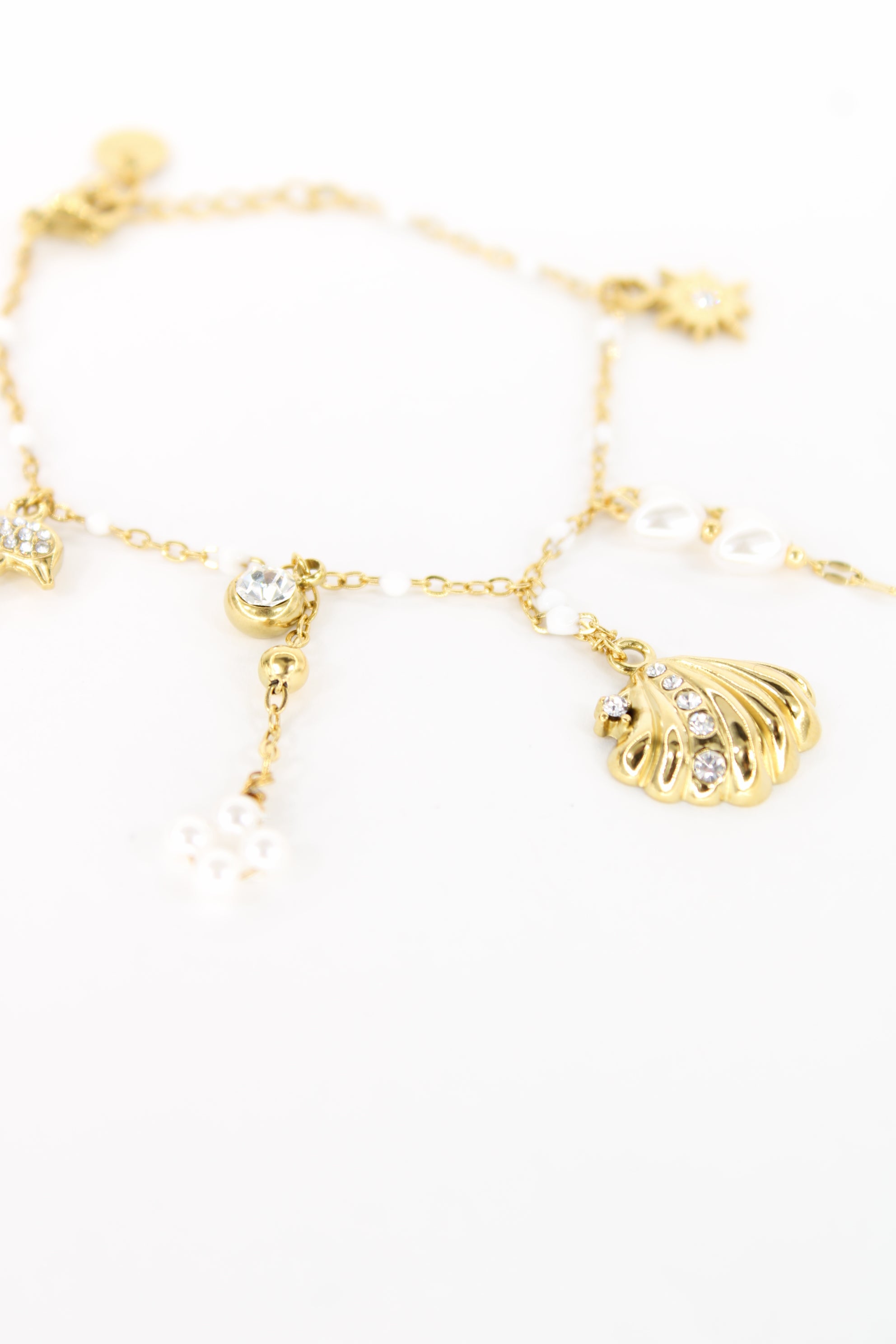 ✨ Bracelet Celestia – Charms Soleil, Coquillage et Perles