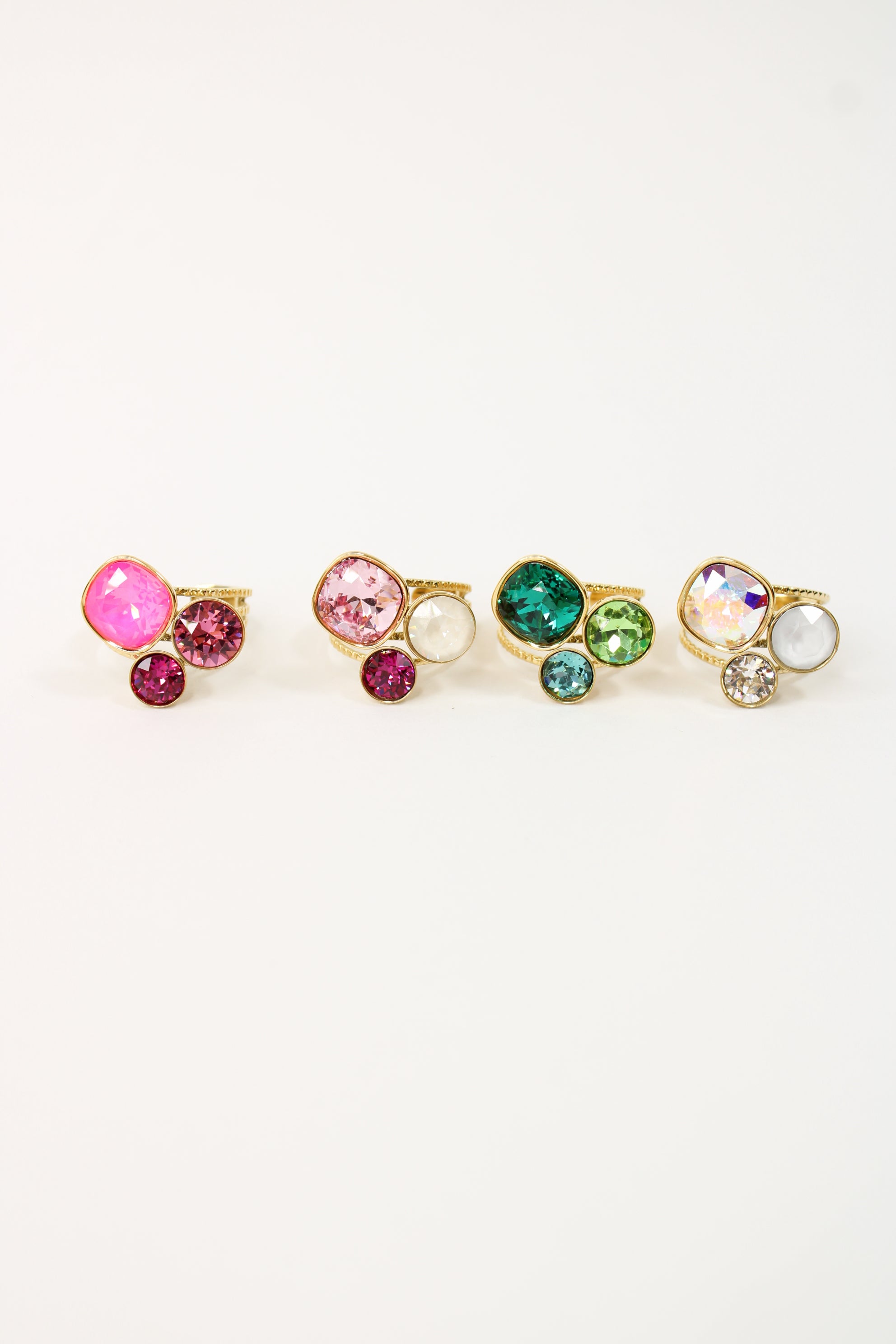 Thais ring