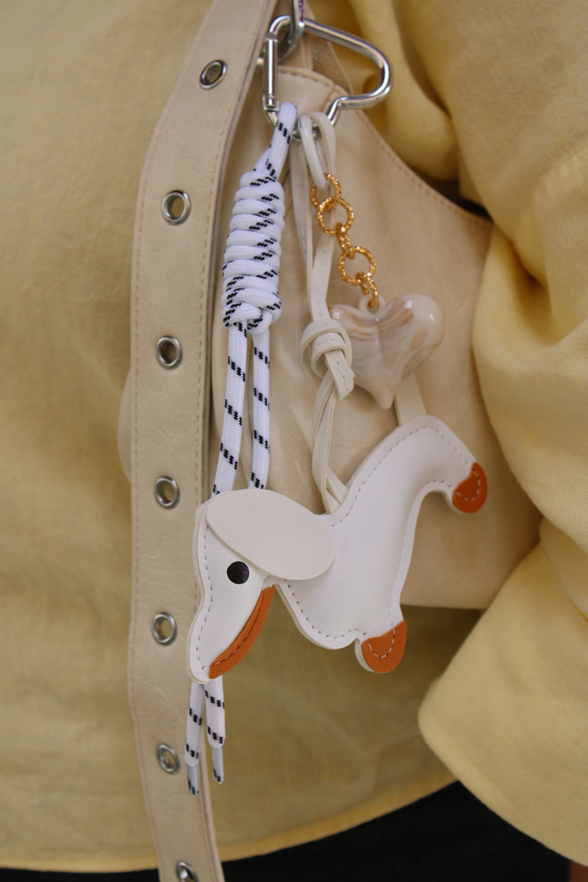 Grigri Teckel blanc