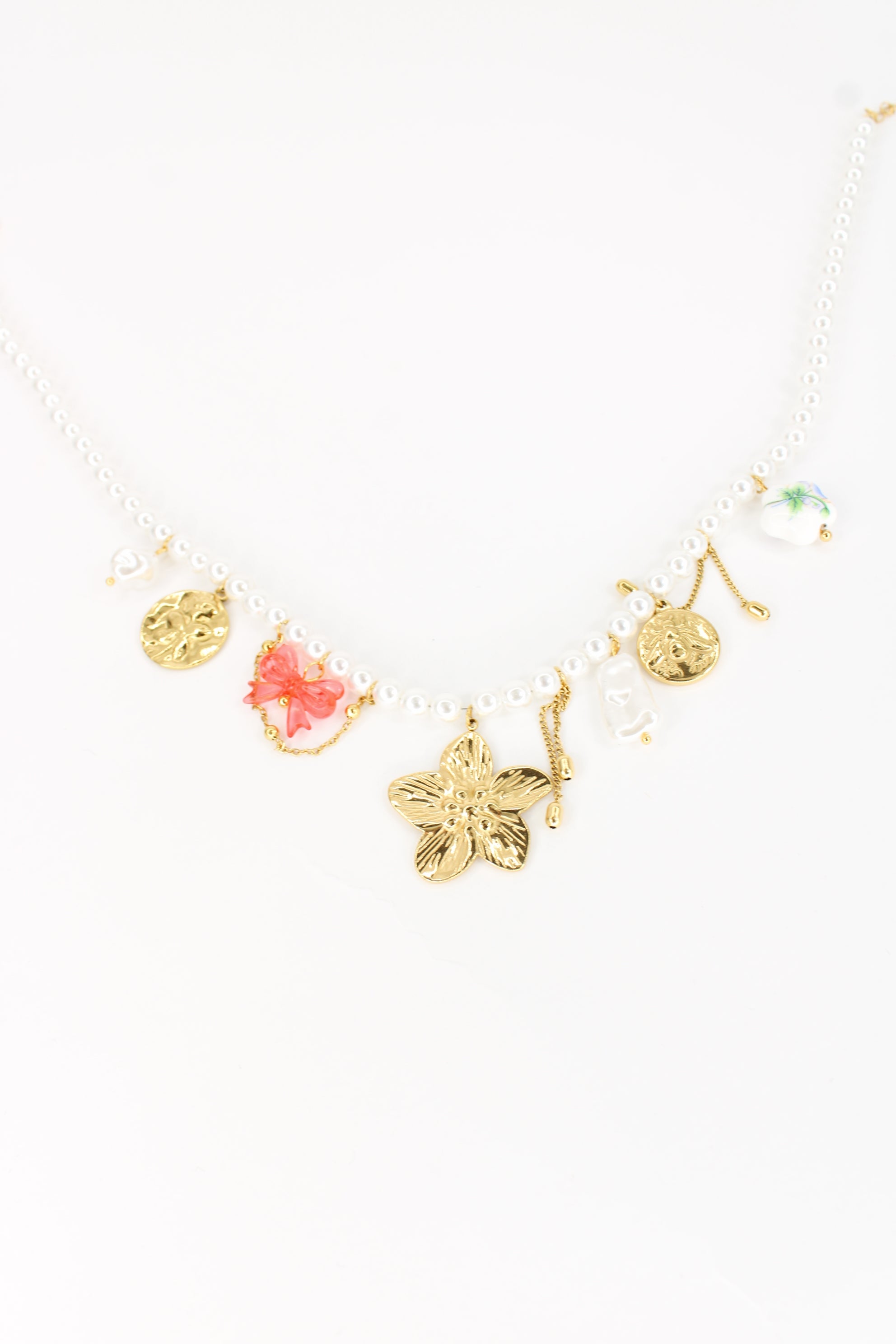 ✨ Collier Orna – Perles & Charms Fleur