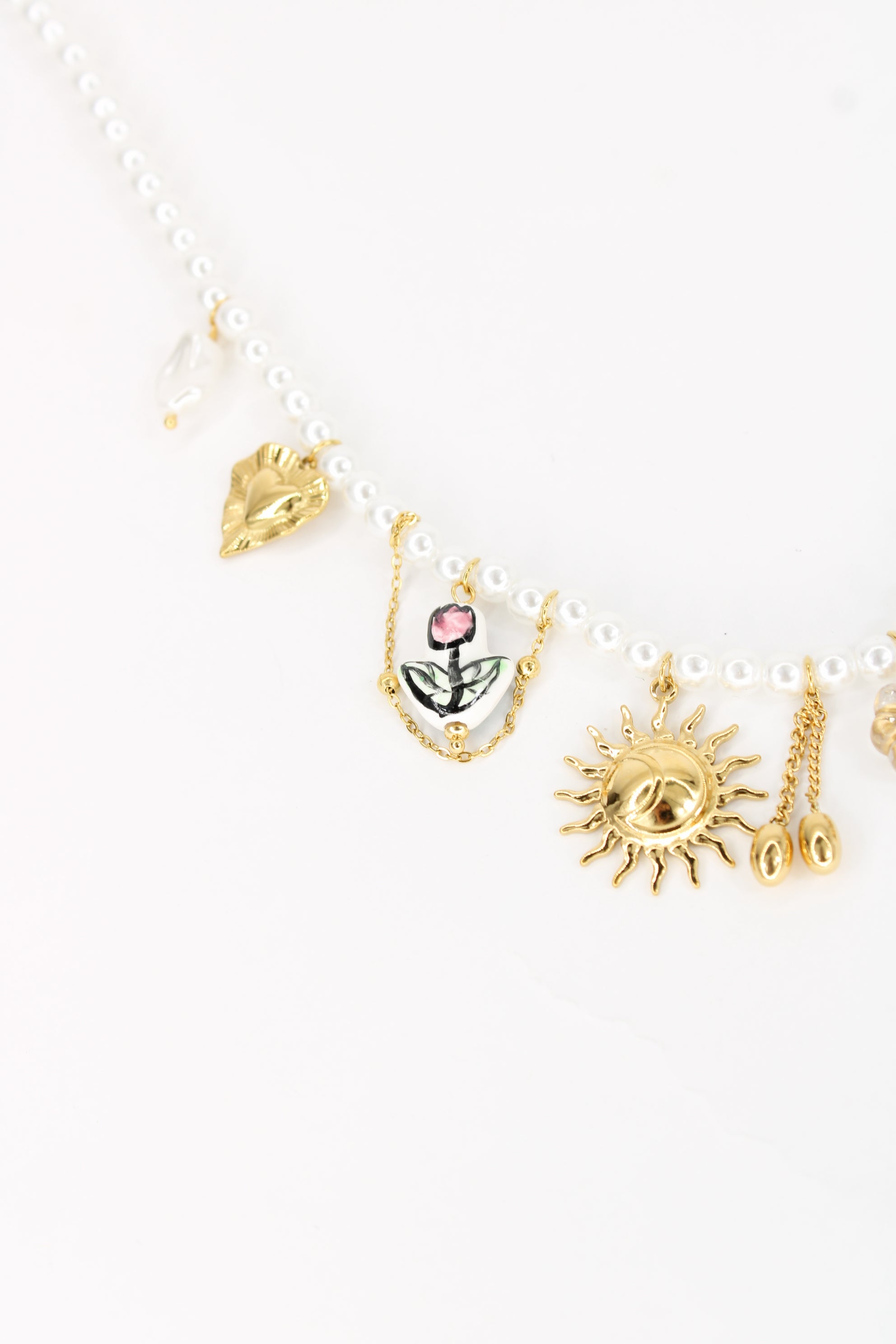 ✨ Collier Mily – Perles & Charms Soleil