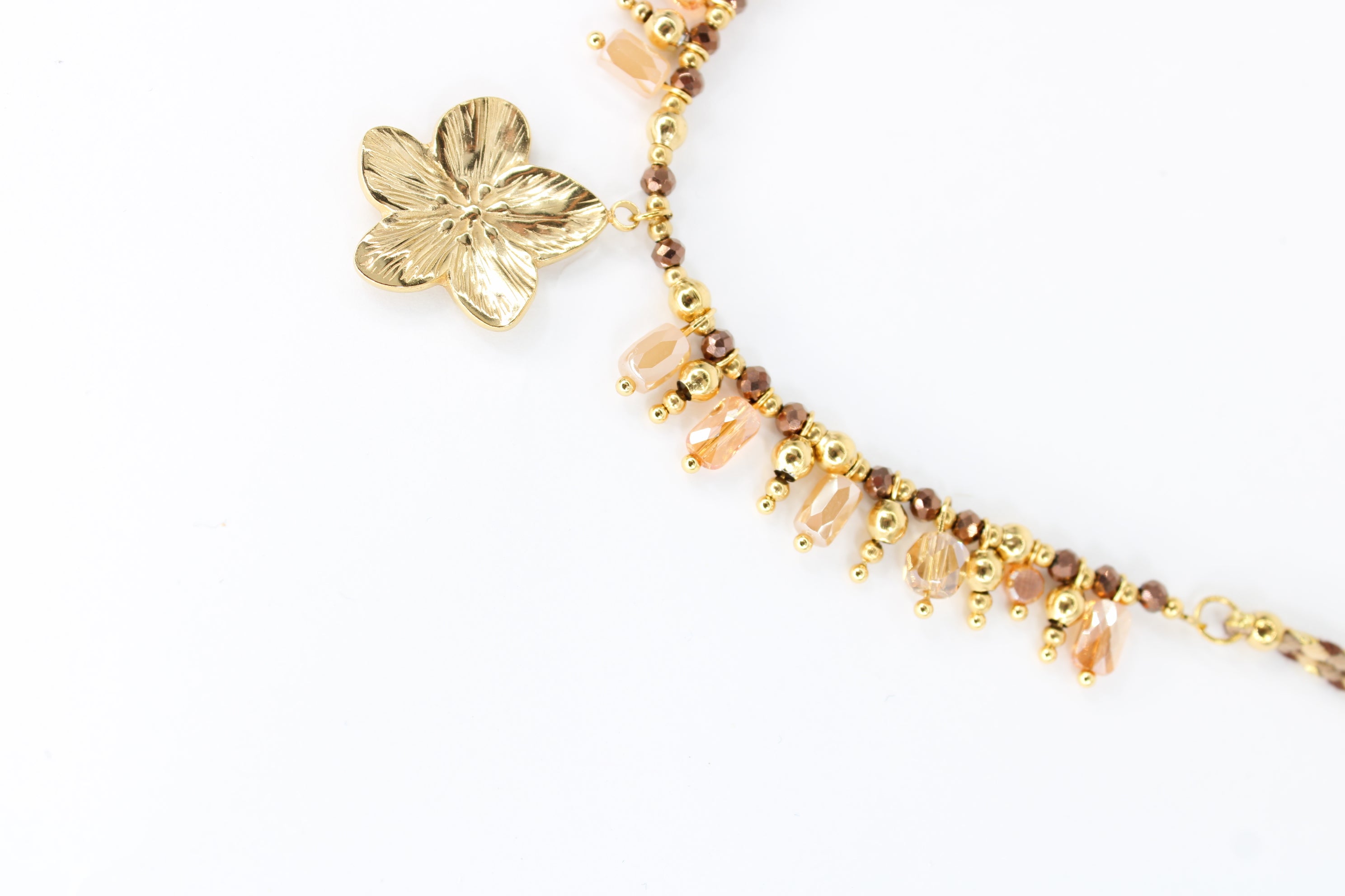 ✨ Collier Alina – Fleur dorée & Perles
