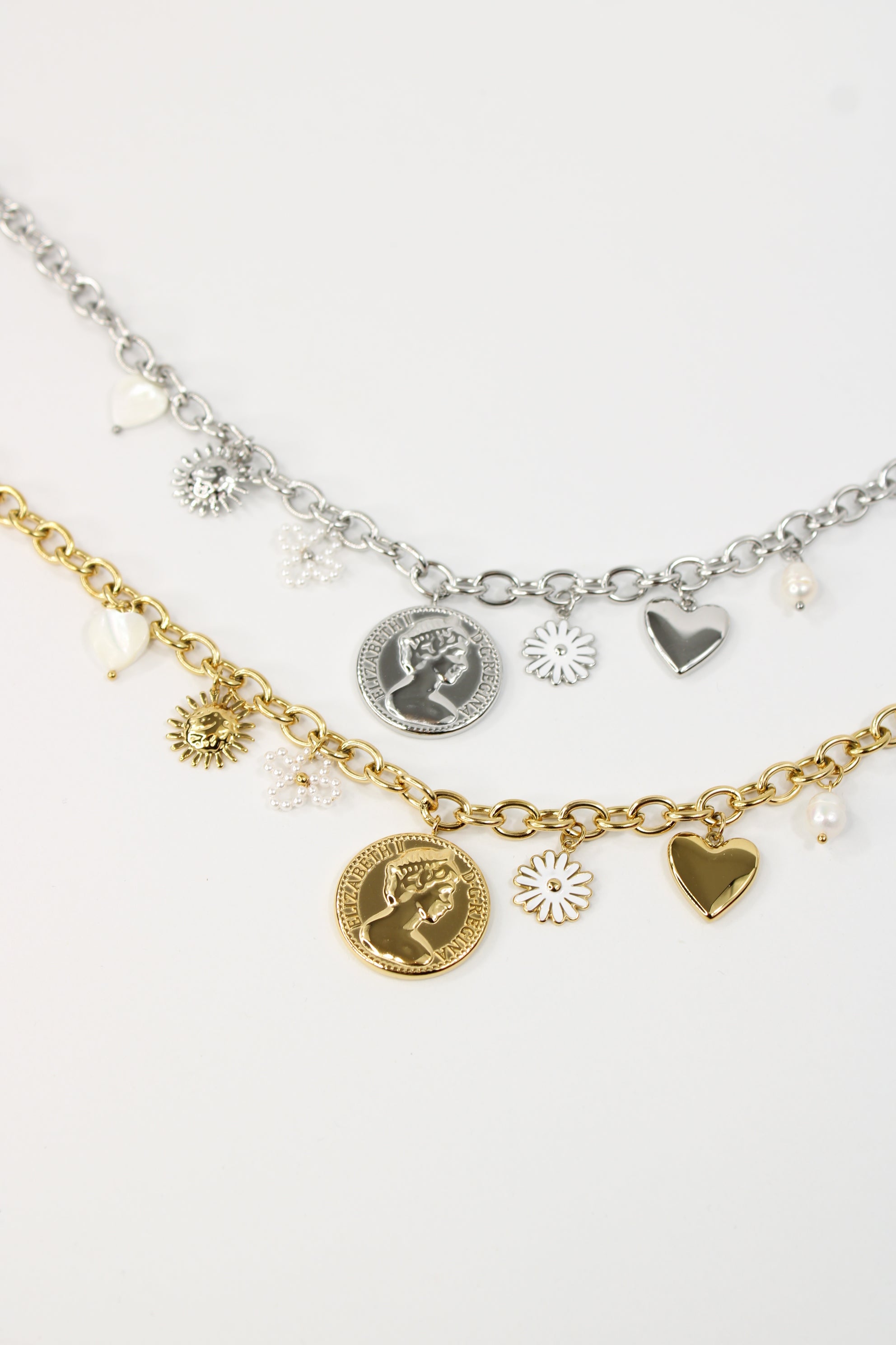 Collier Calvi