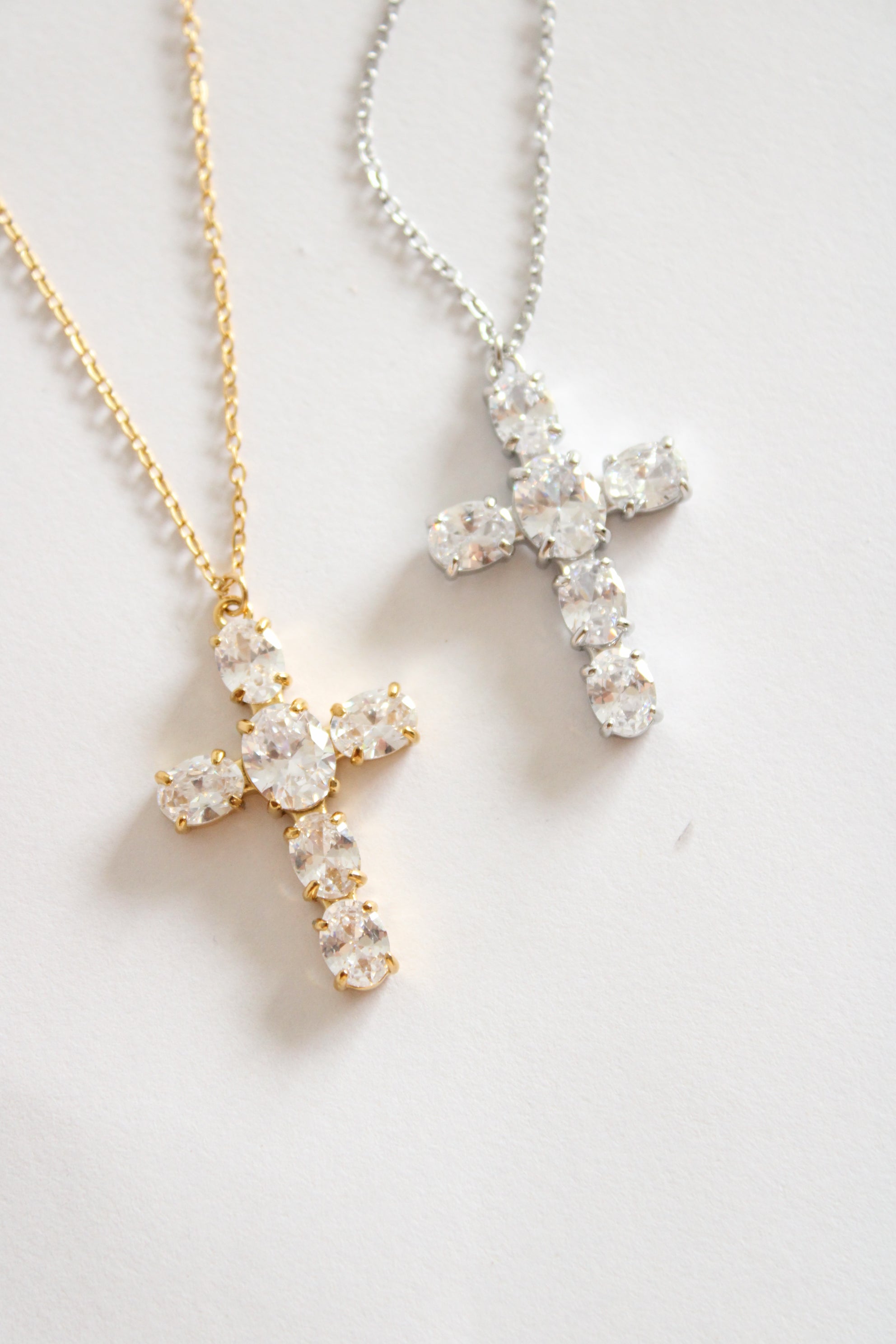 Mary Necklace