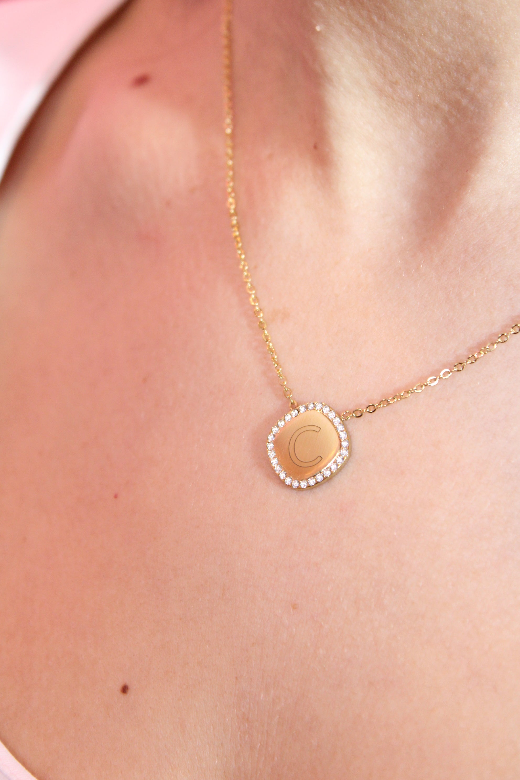 Sparkling necklace