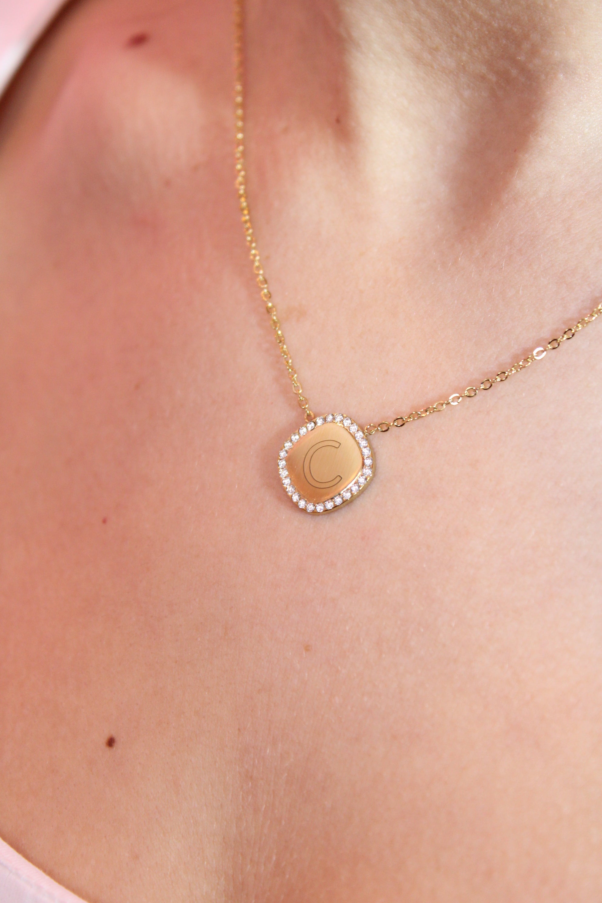 Sparkling necklace