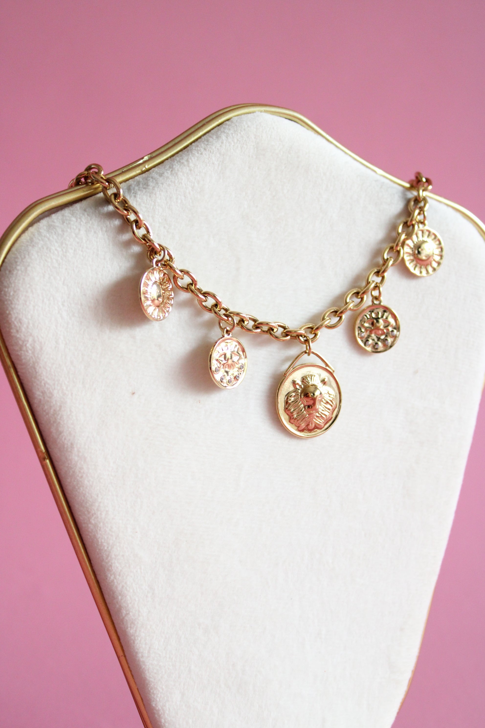 Alma Necklace