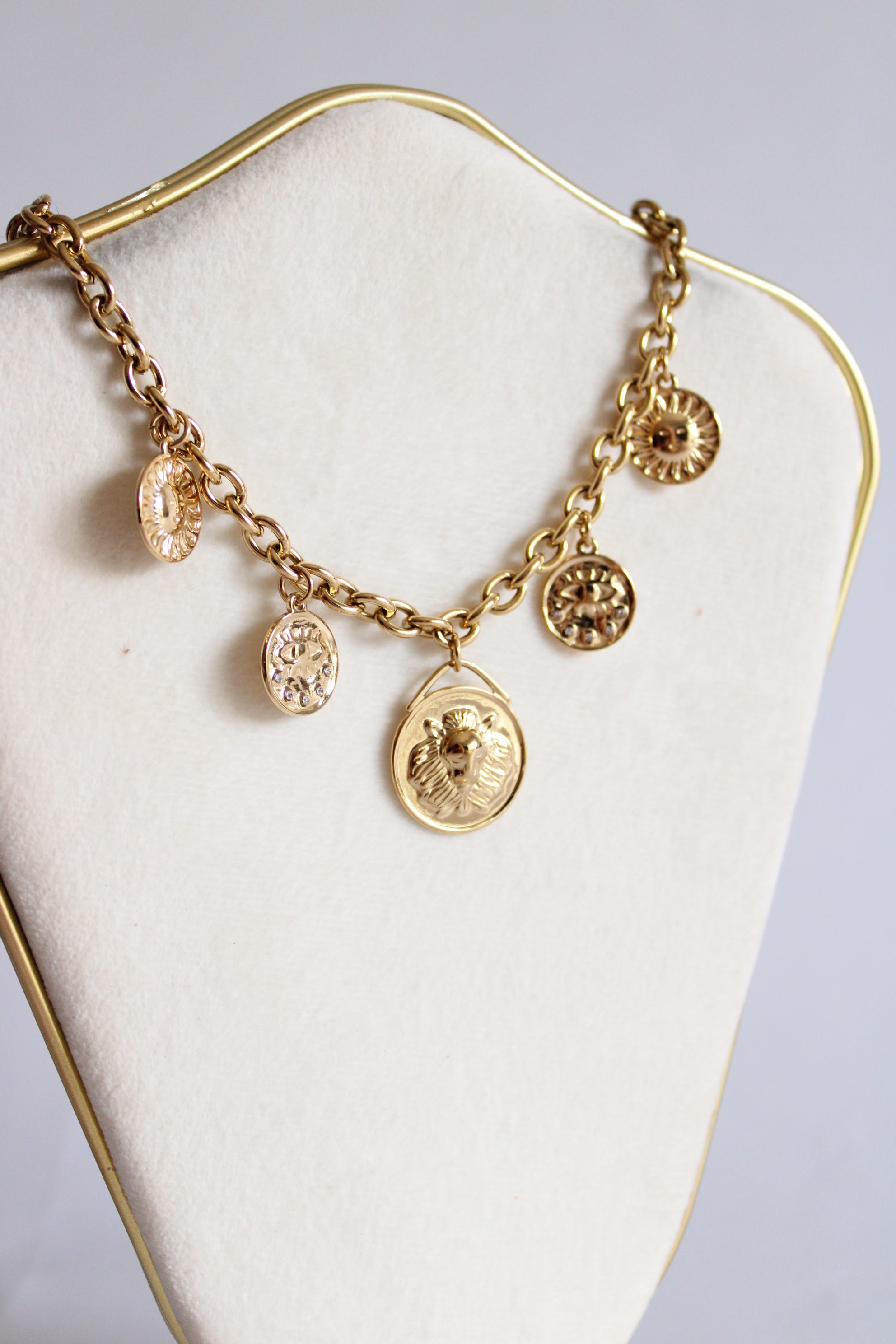 Alma Necklace
