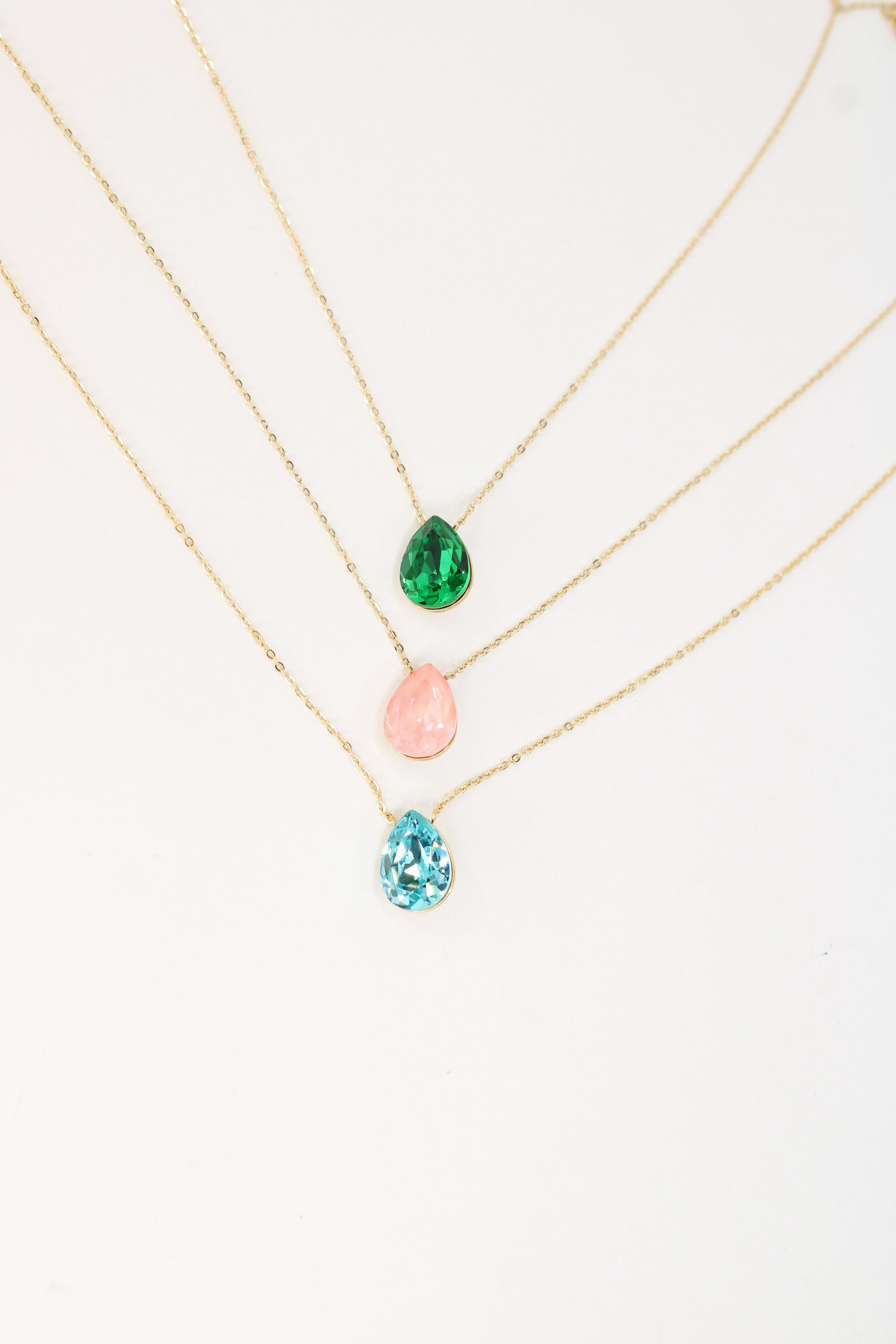 Collier Leona