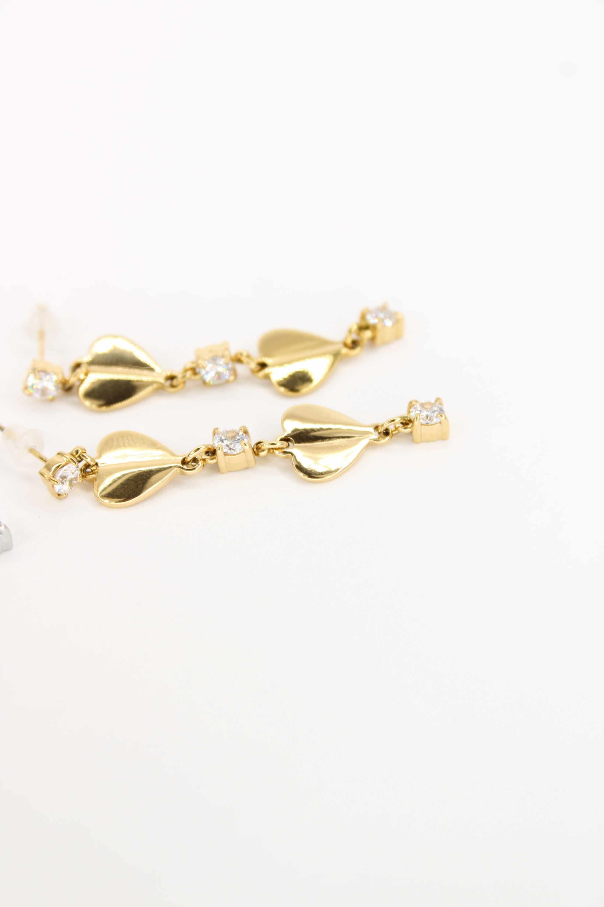 ✨ Boucles d'oreilles Amoria - Boucles Coeurs Élégantes en Acier Inoxydable