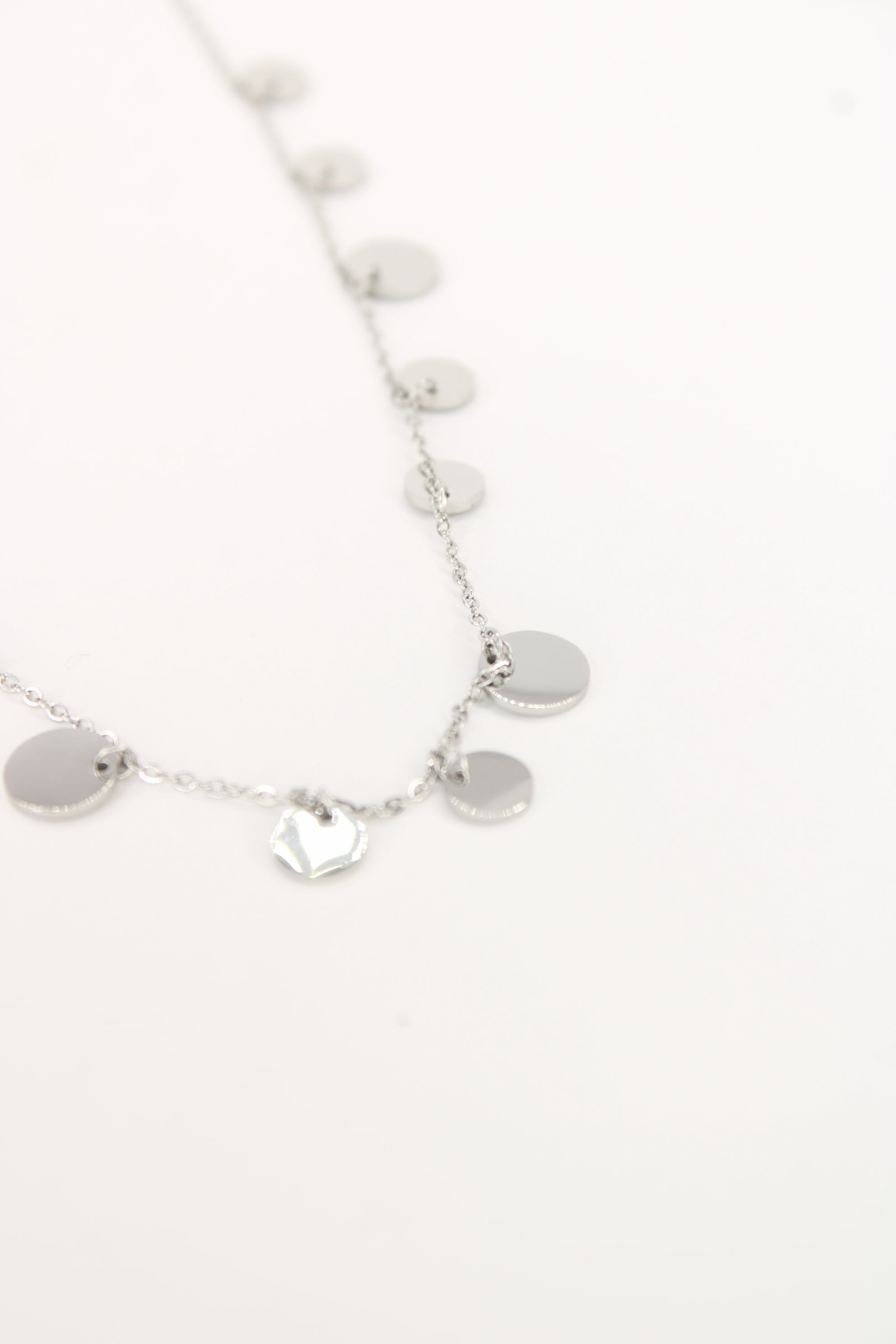 ✨Collier Lunéa - Collier Médaillions Délicats en Acier inoxydable