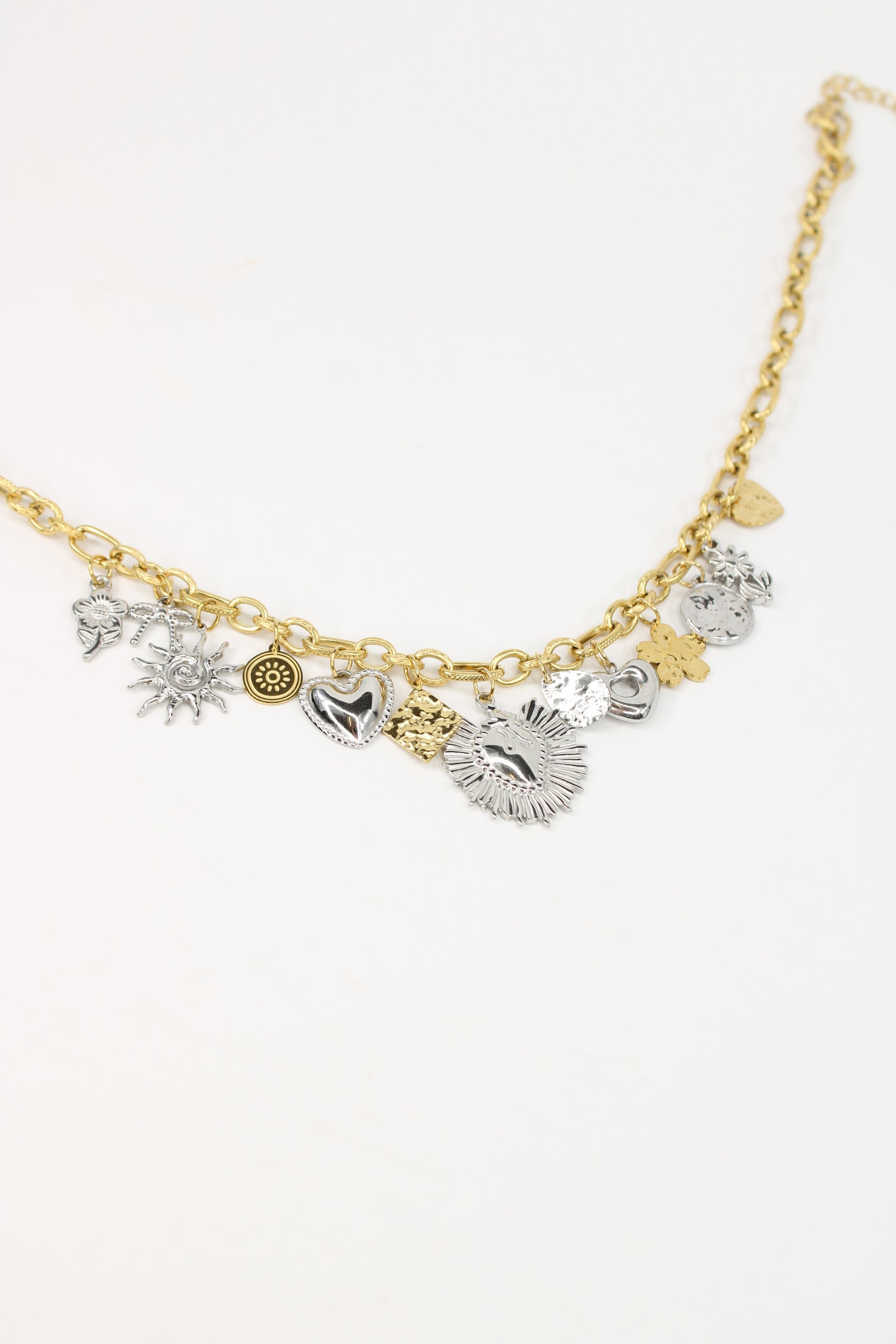 Collier Mayanne