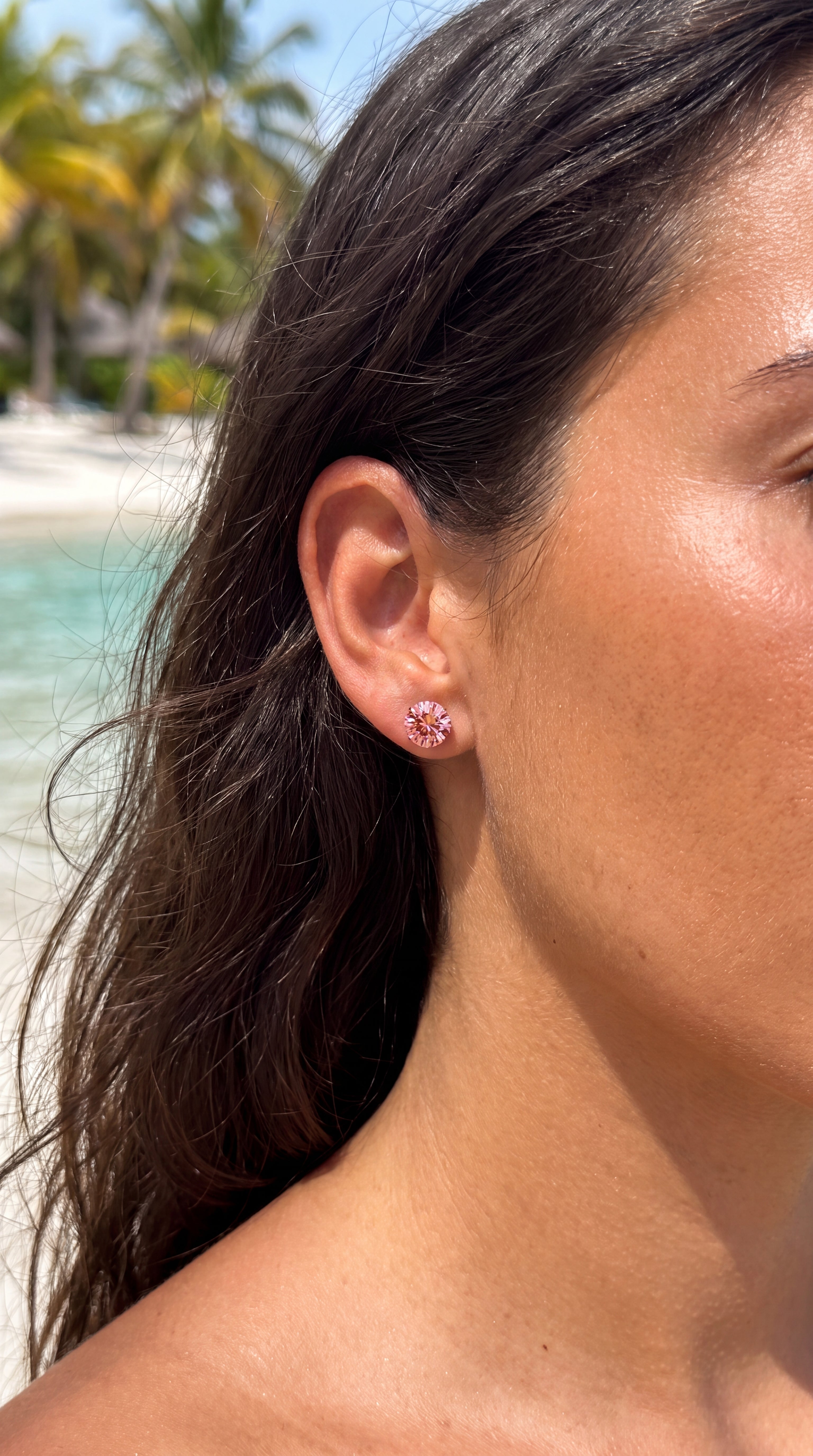 🌸 BOUCLES D’OREILLES BLOOM – CRISTAUX SWAROVSKI®