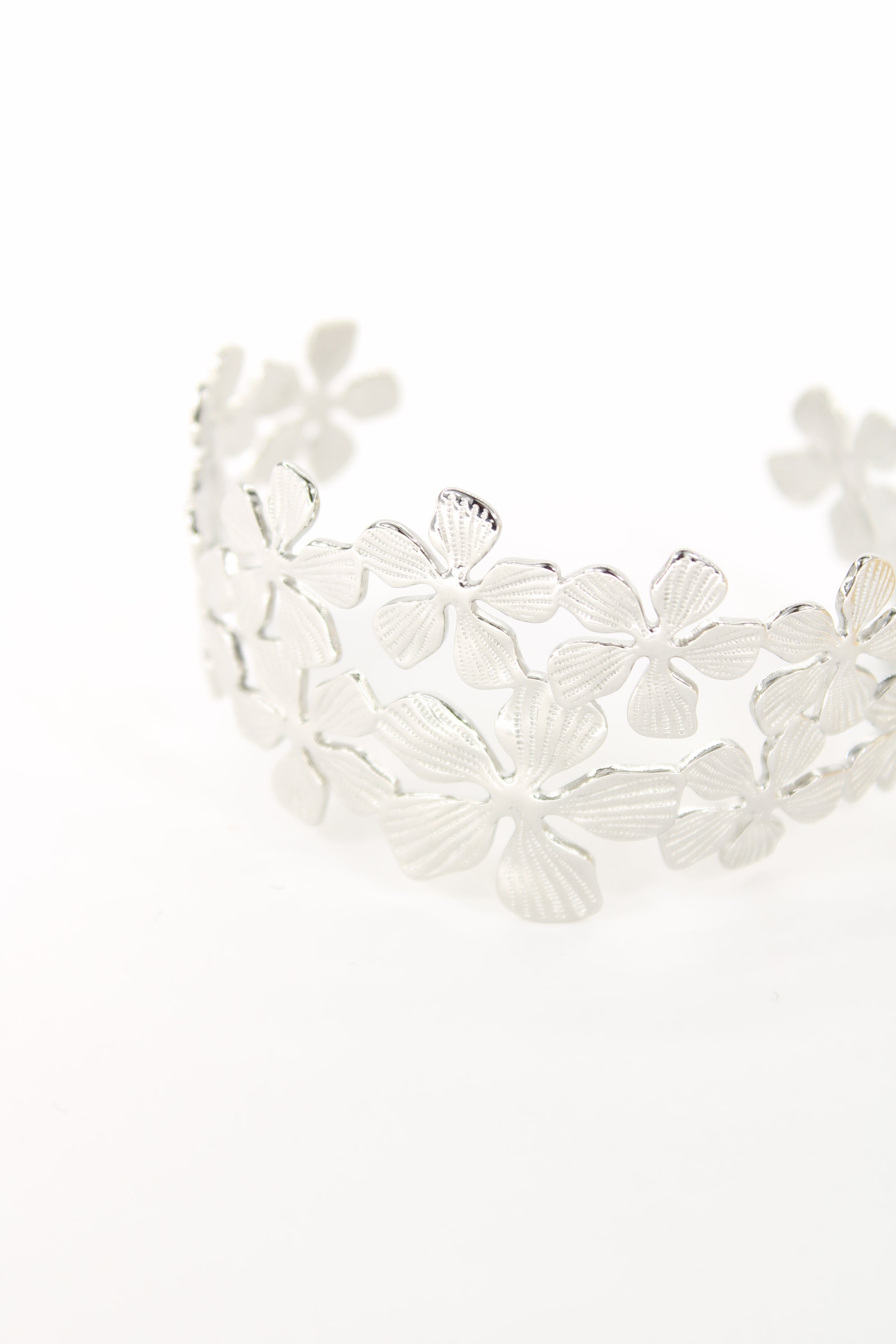 Jonc Flora – Fleurs élégantes