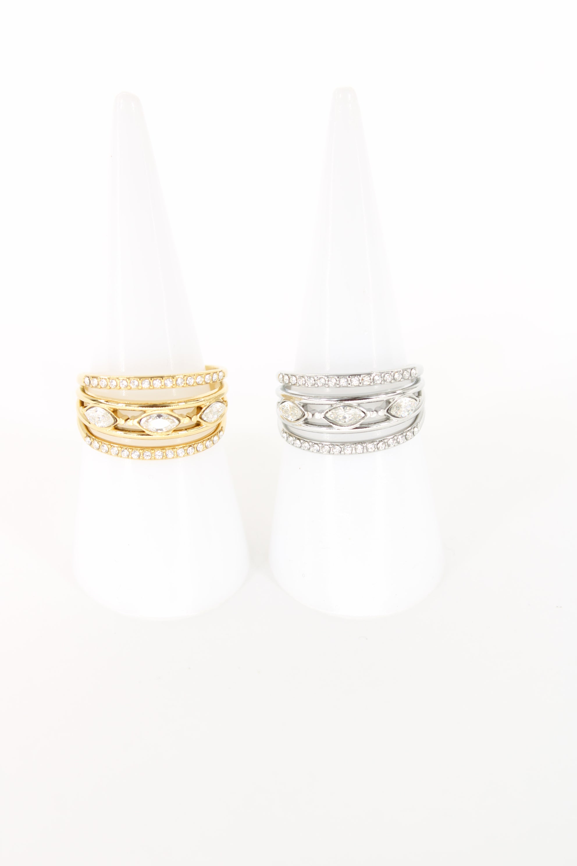 Bague Lucia multi rangs en acier inoxydable – Strass dorée ou argentée