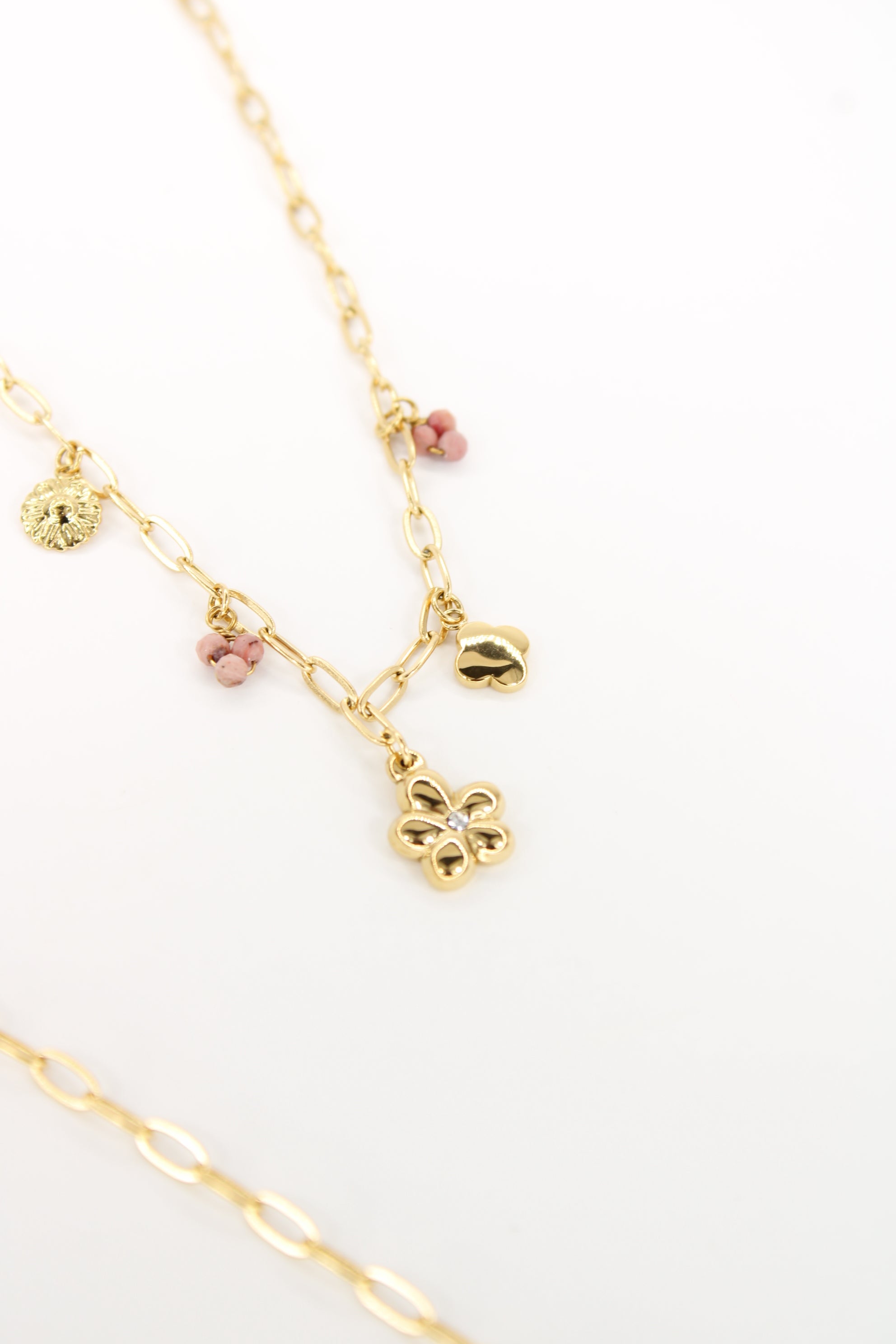 Collier Gisela à pampilles fleur et cœur en acier inoxydable doré – Bijou femme Langon