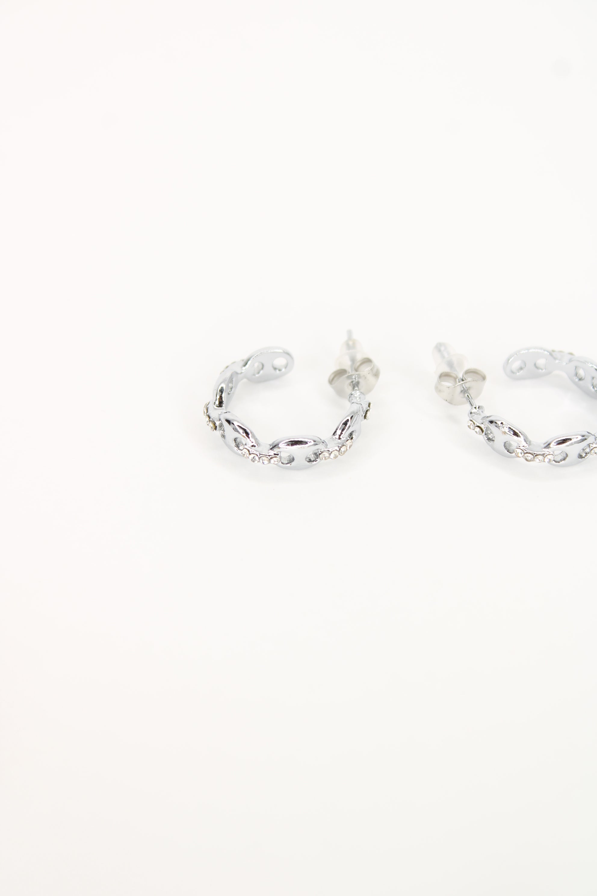 Boucles d’Oreilles Calista – Créoles en Strass en Acier Inoxydable, Bijou Femme Lumineux