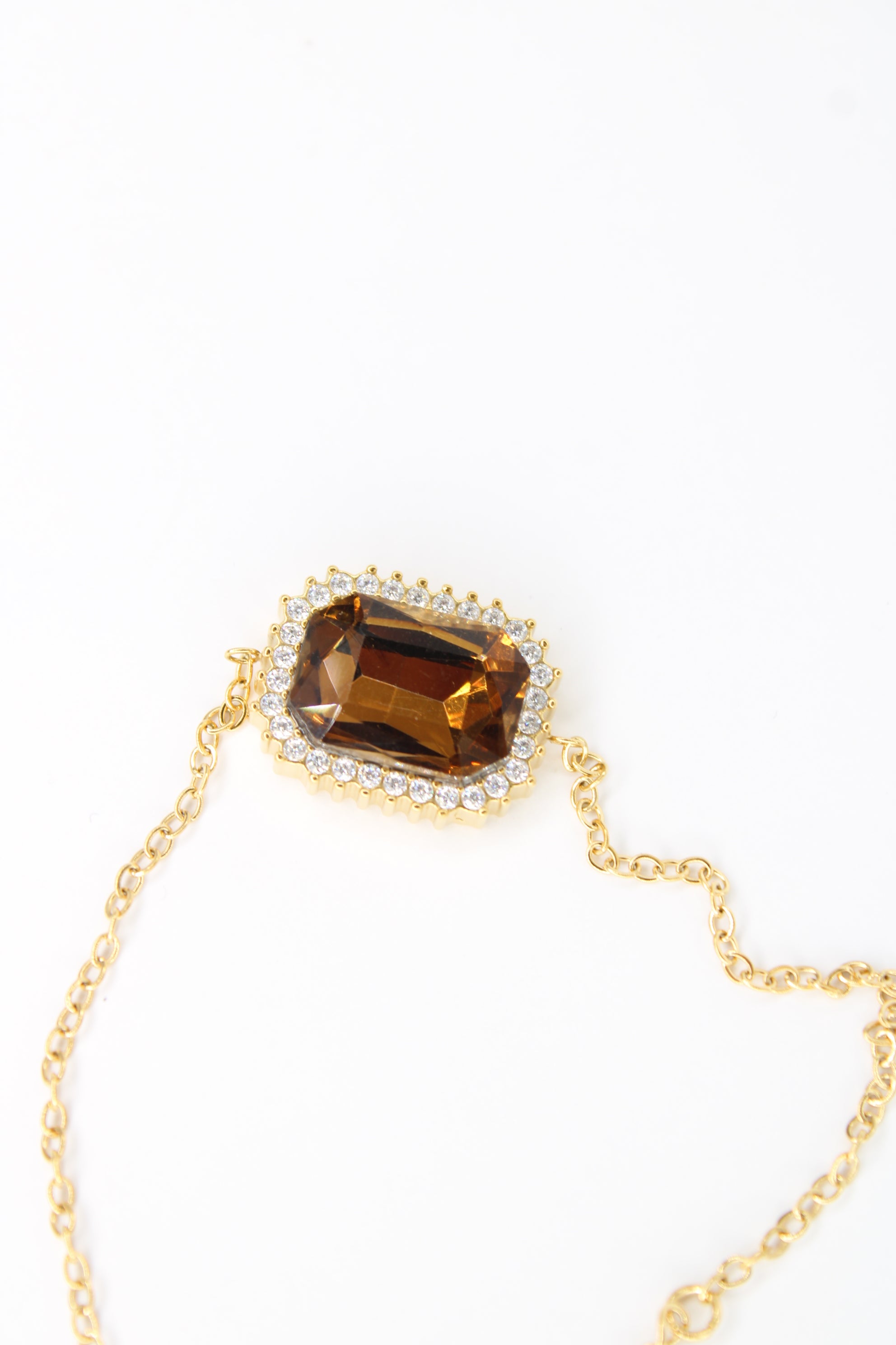 Bracelet Ariella à Chaîne Fine avec Strass Marron – Bijou Femme Chic & Lumineux