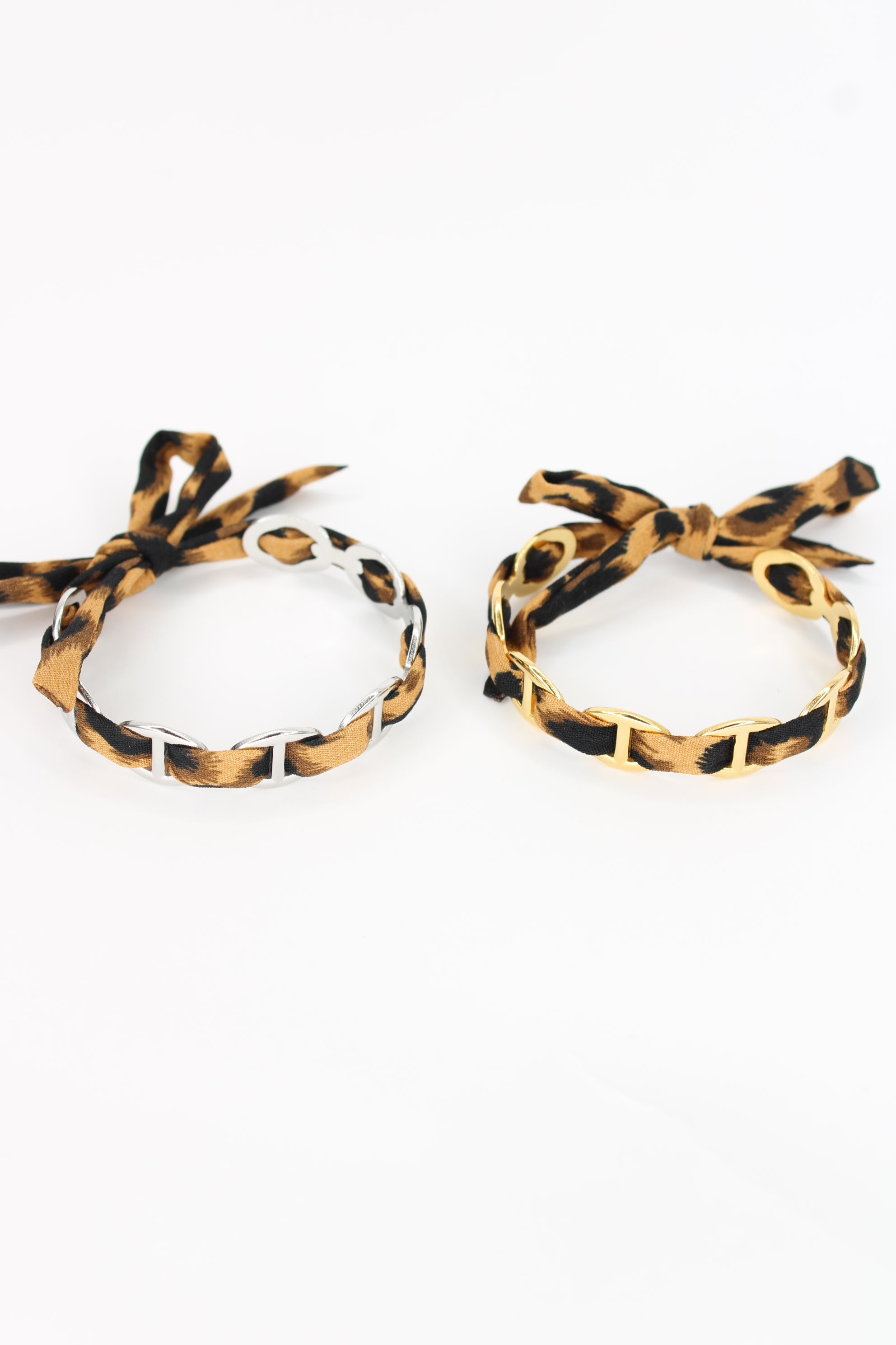 Jonc Théa – Tissu Léopard en Acier Inoxydable, Bracelet Femme Tendance & Chic