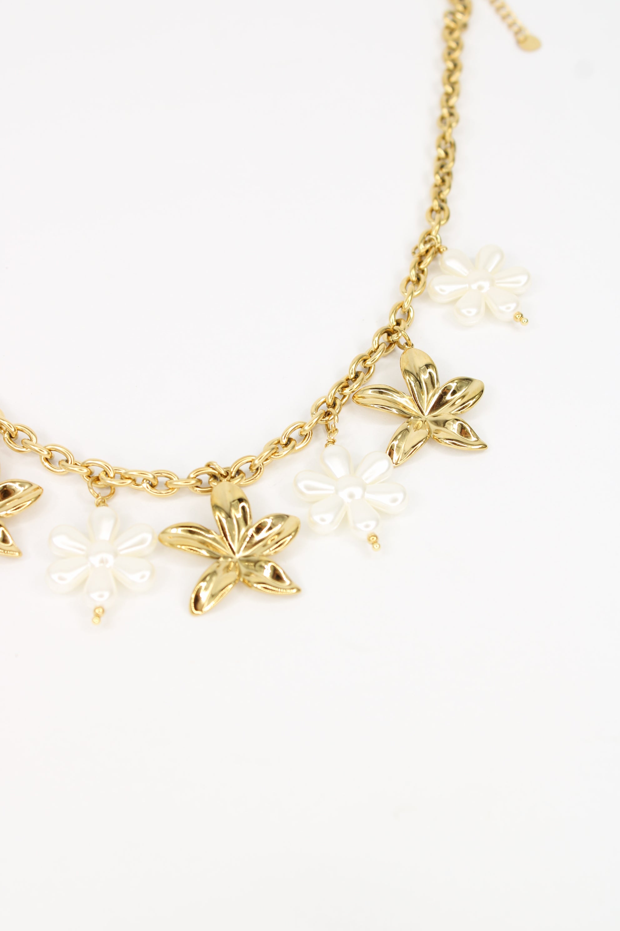 Collier Aluna