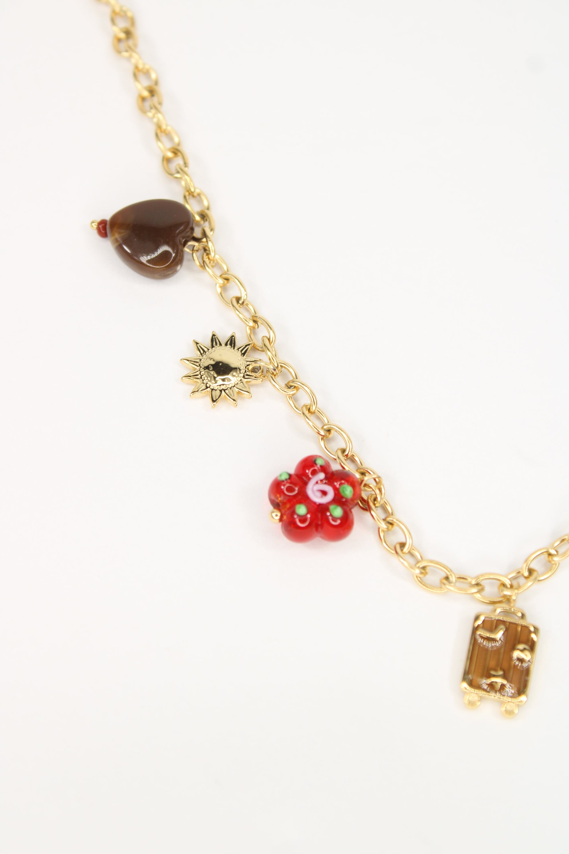 Collier Cassis