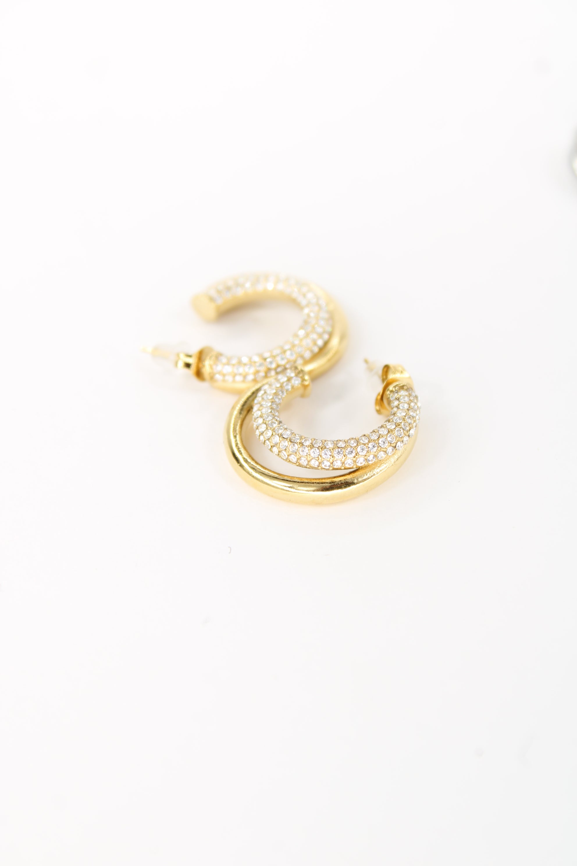 ✨ Boucles d’oreilles Marine – Éclat contemporain ✨