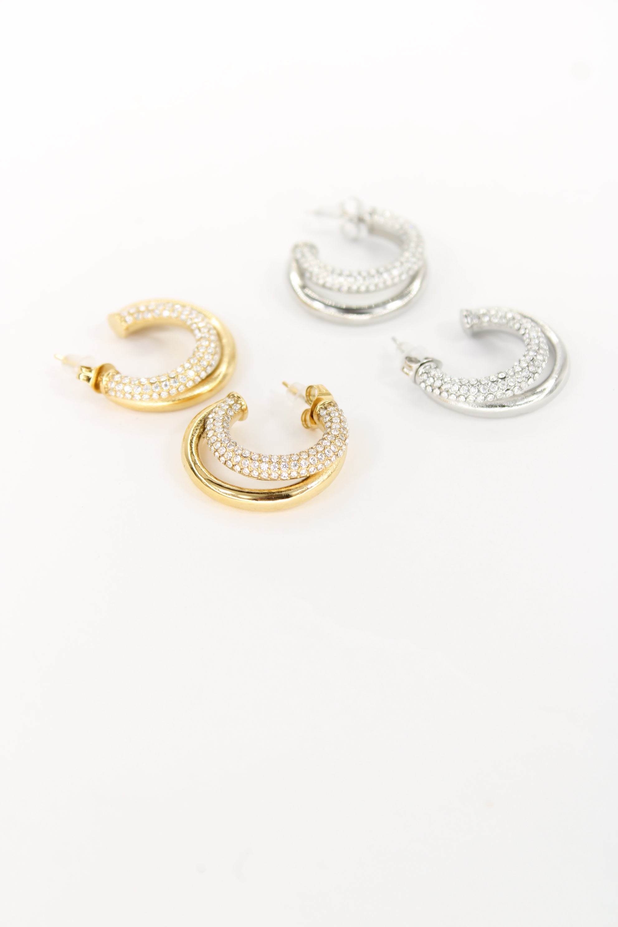 ✨ Boucles d’oreilles Marine – Éclat contemporain ✨