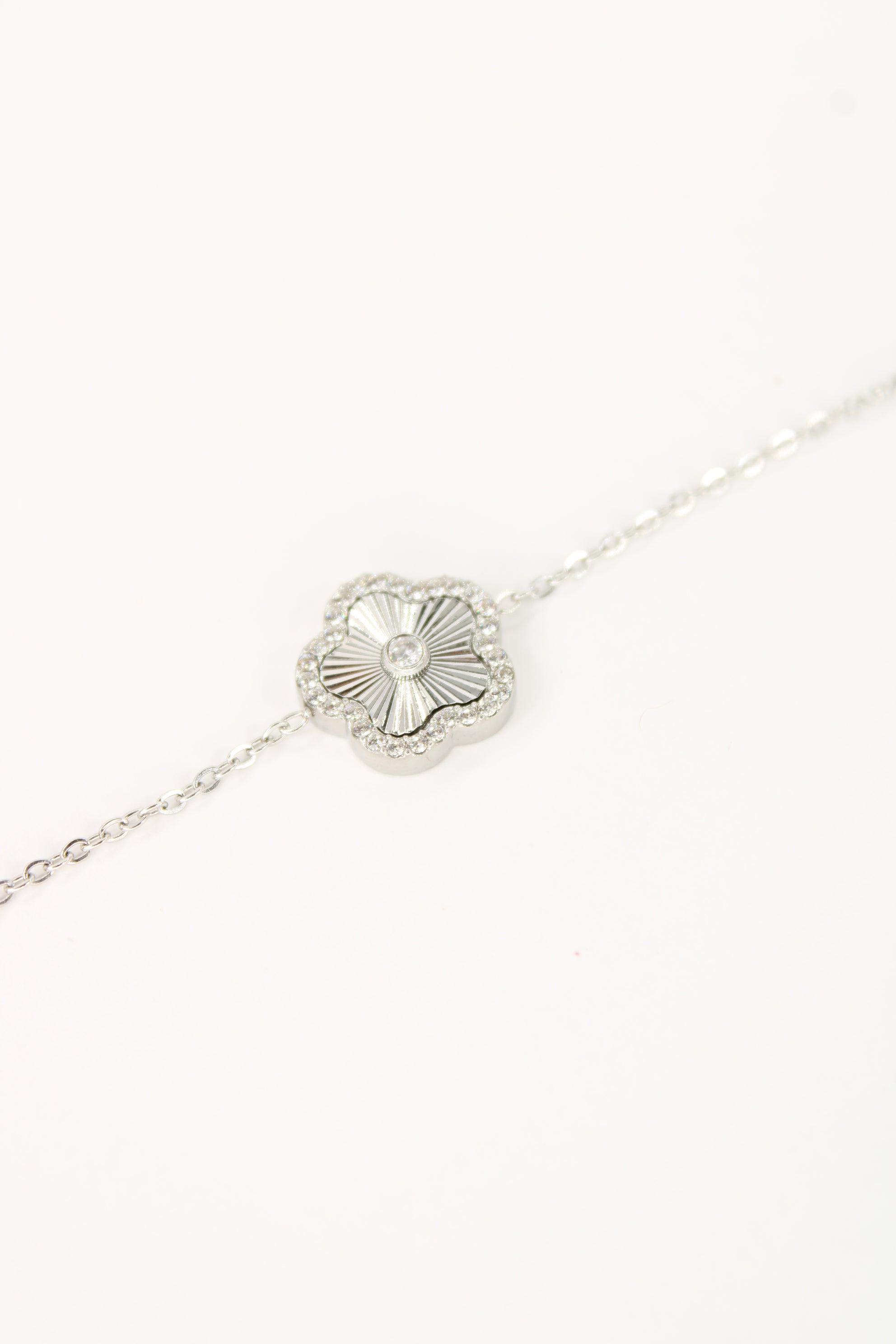 Bracelet Moonia – Bracelet Fleur Lumineuse Femme en Acier Inoxydable