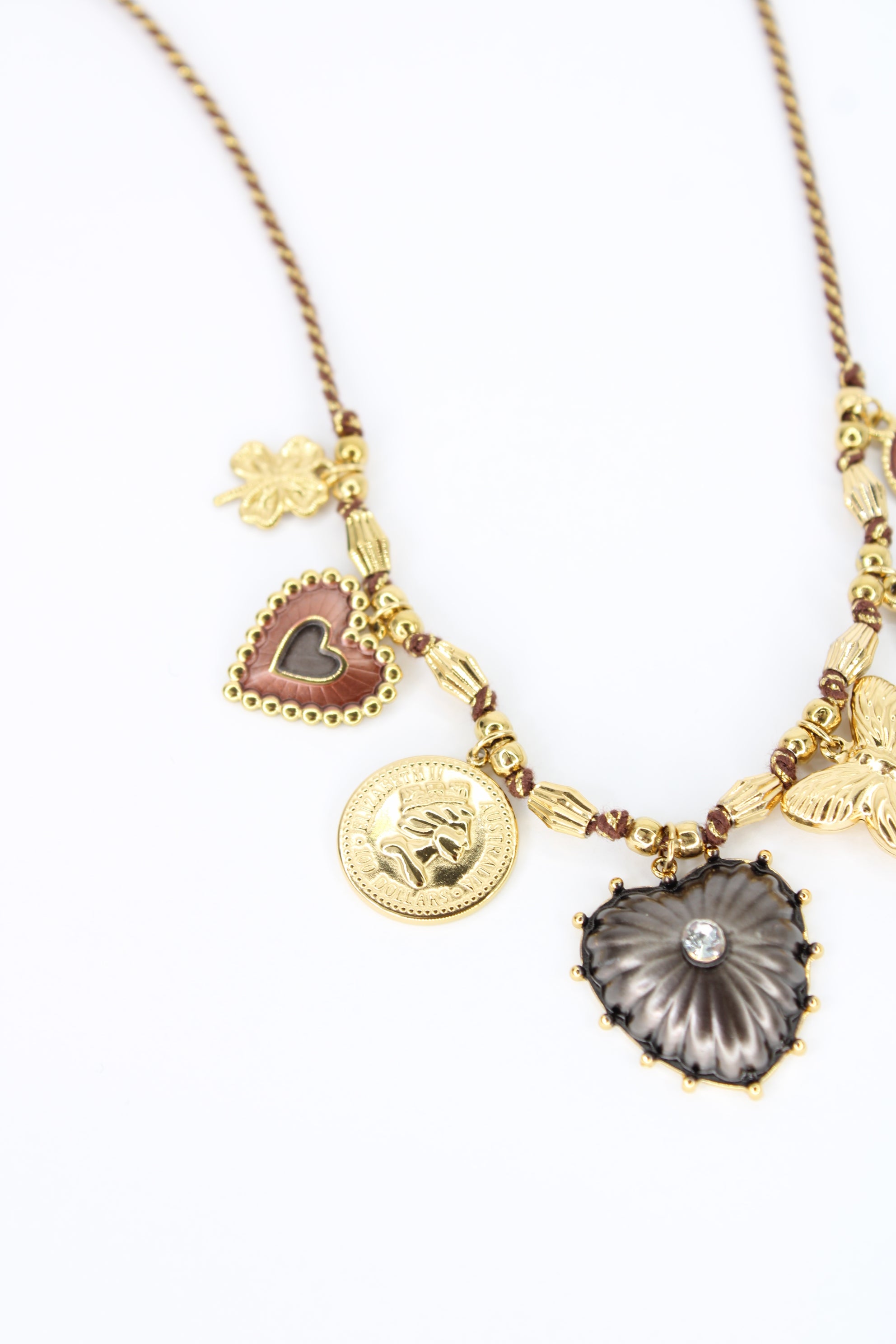 Collier Ambra à Breloques Couleur Marron en Acier Inoxydable – Bijou Femme Chic