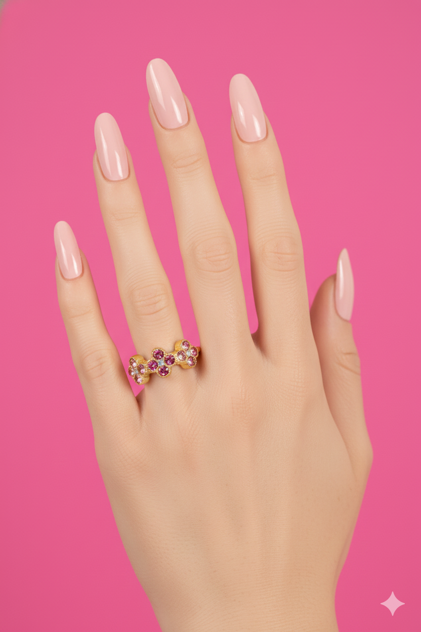 Bague Tessa – Bague Femme Fleurie & Scintillante en Acier Inoxydable