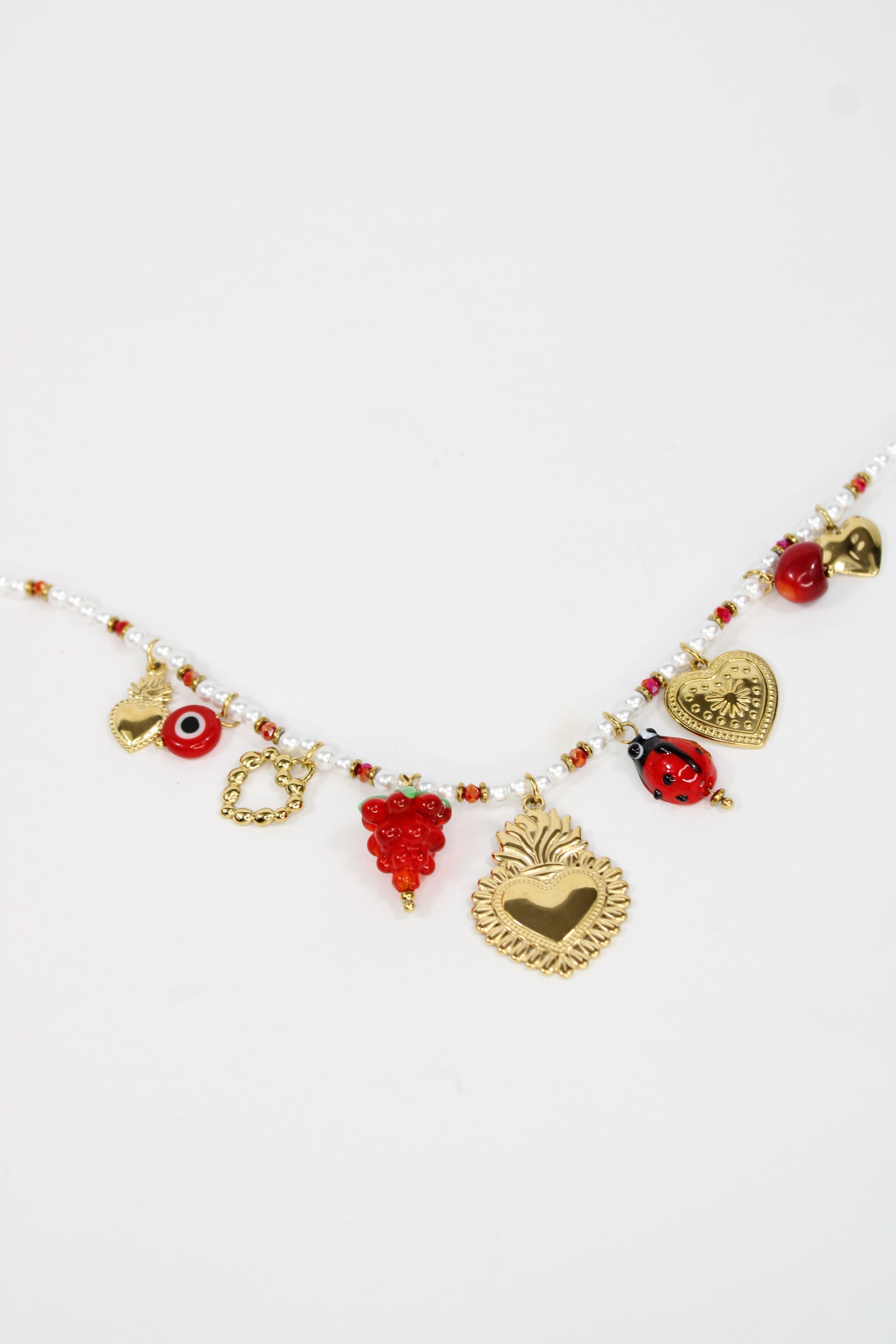 Collier Cherry