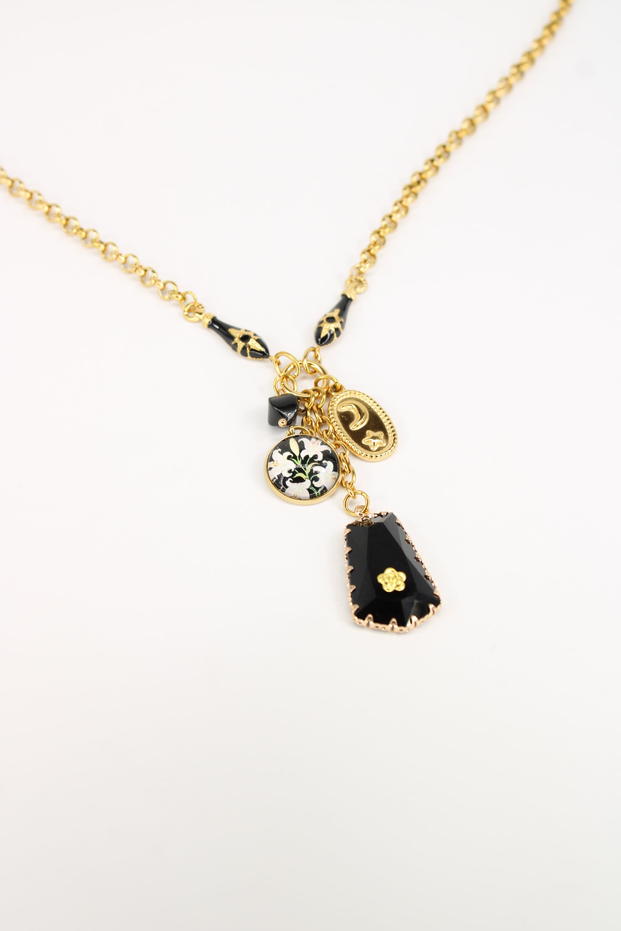 Collier Ely