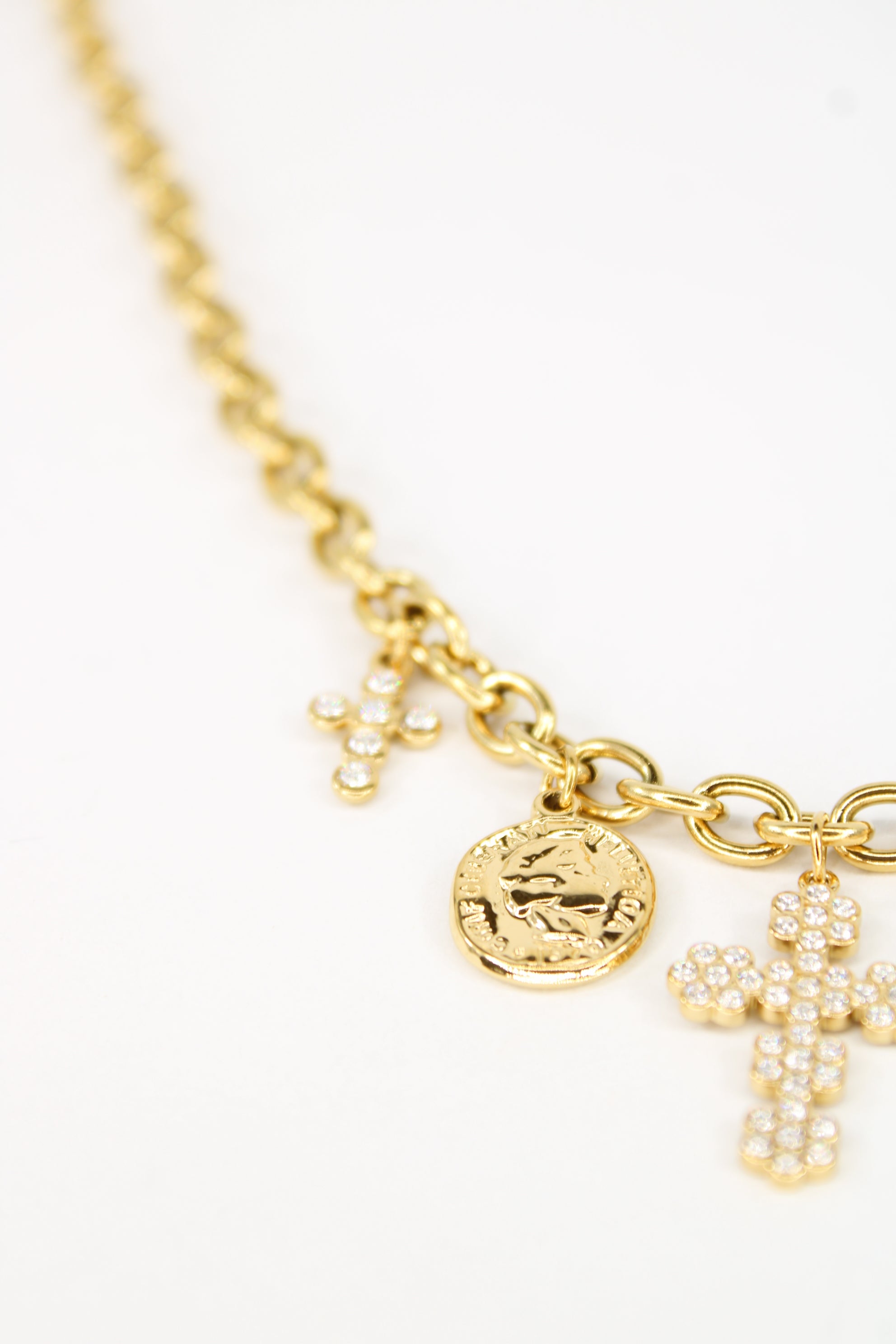 Collier Nava