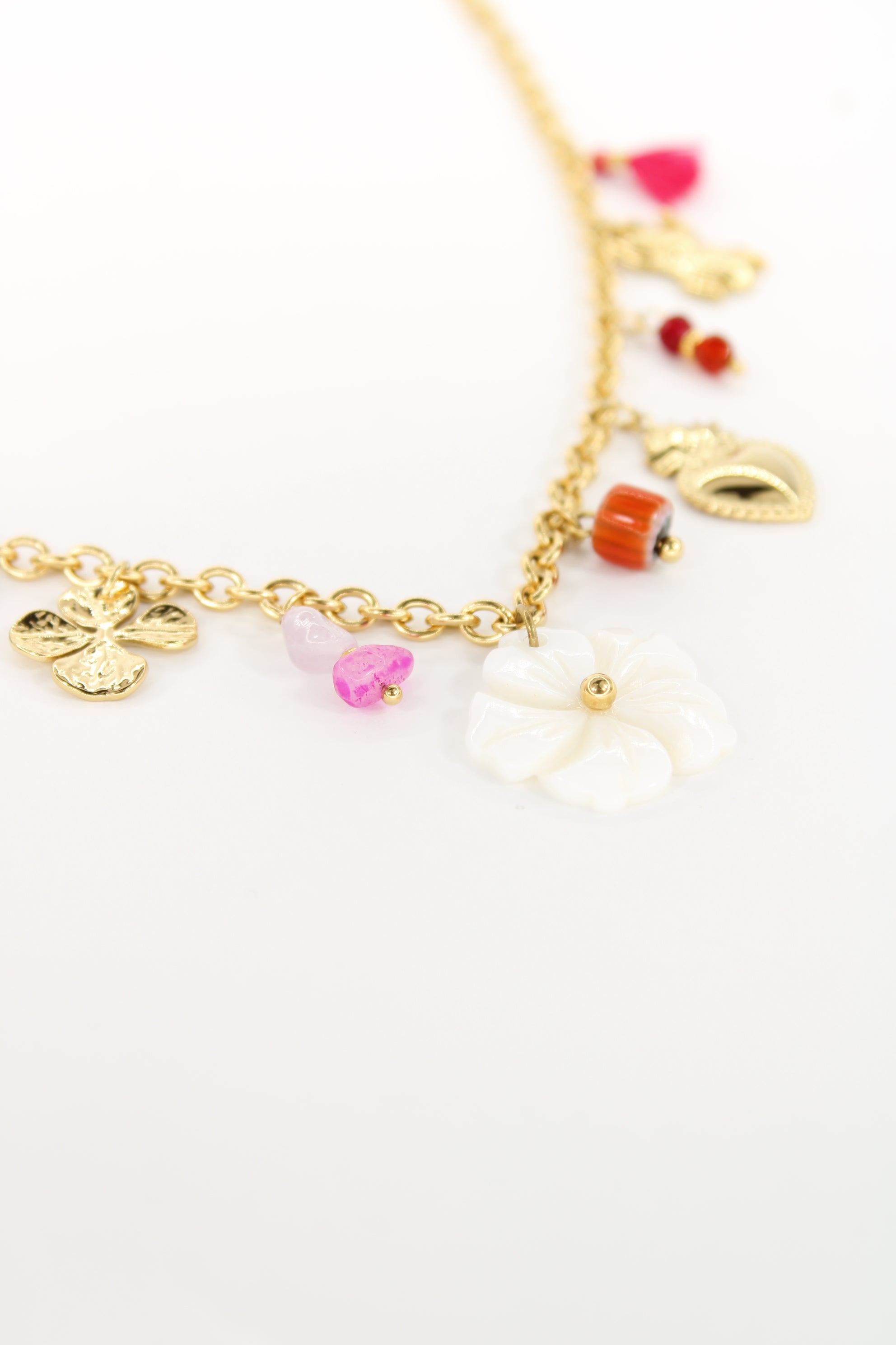 Collier Soleil d’Amour doré — Collier charms fleur nacre & symboles colorés