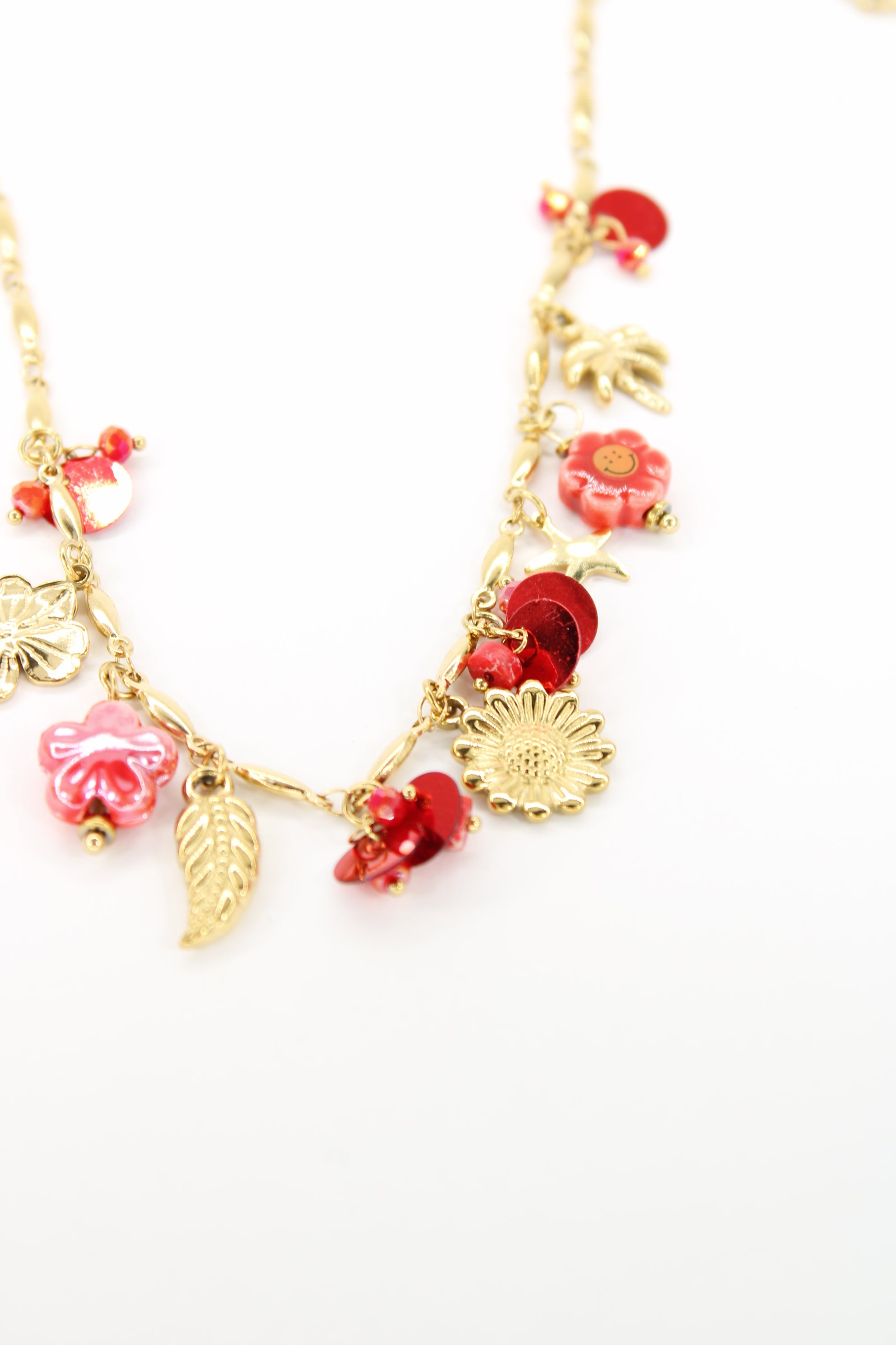 Collier Linda doré — Collier charms fleuris & breloques délicates