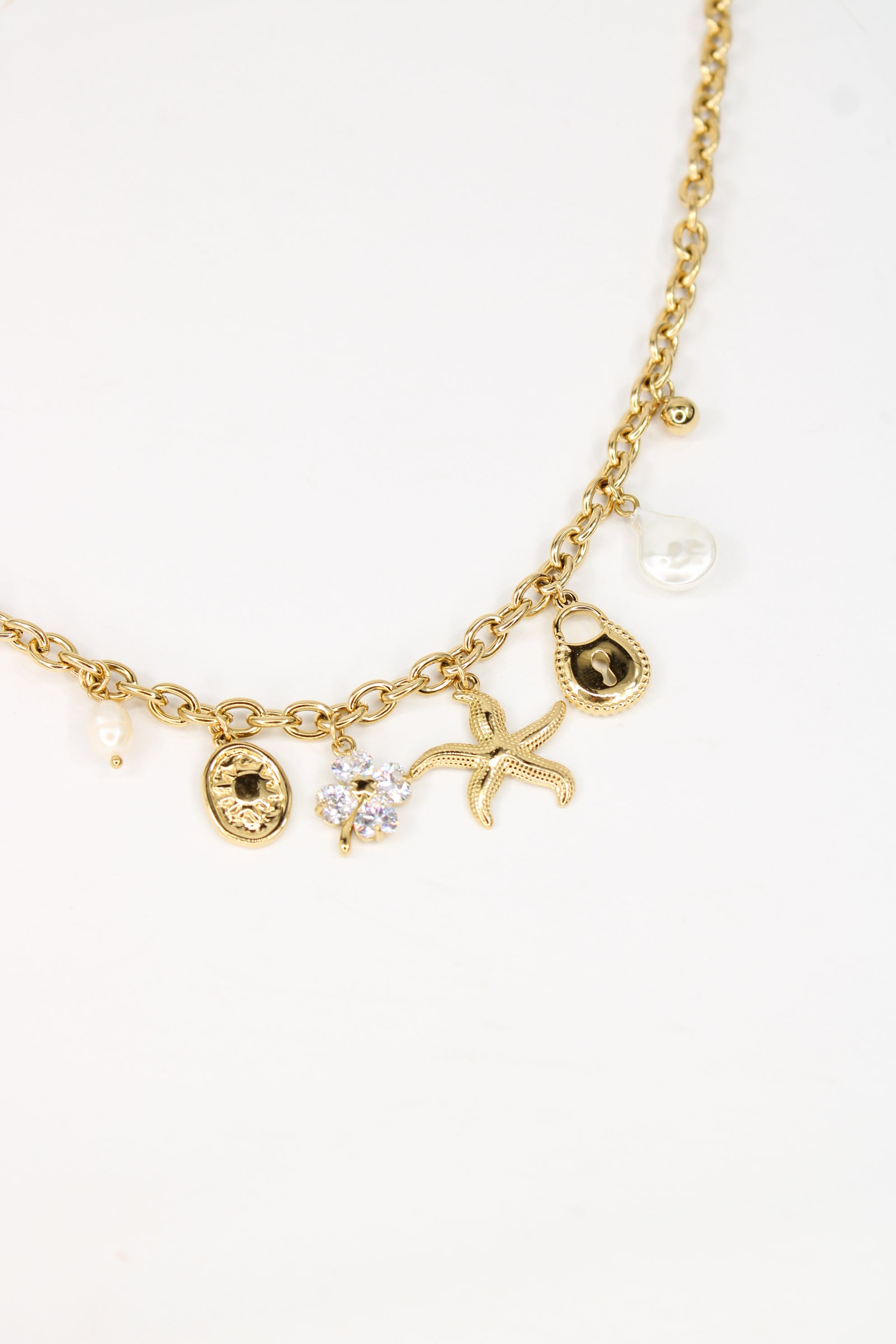 Collier Monica
